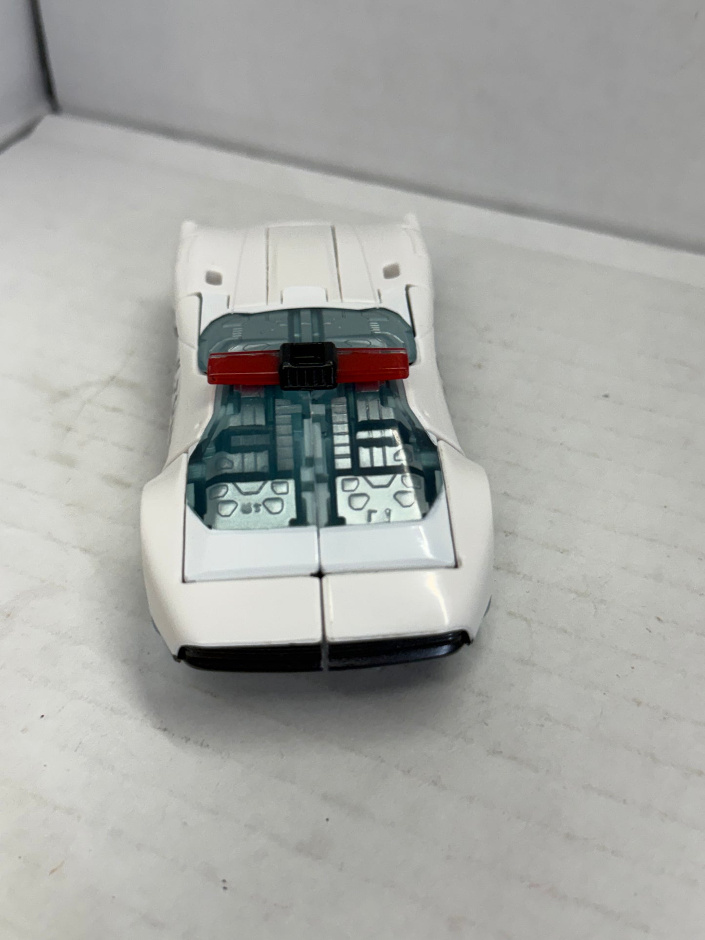 Transformers Generations Siege War for Cybertron Prowl Deluxe Class WFC-S23