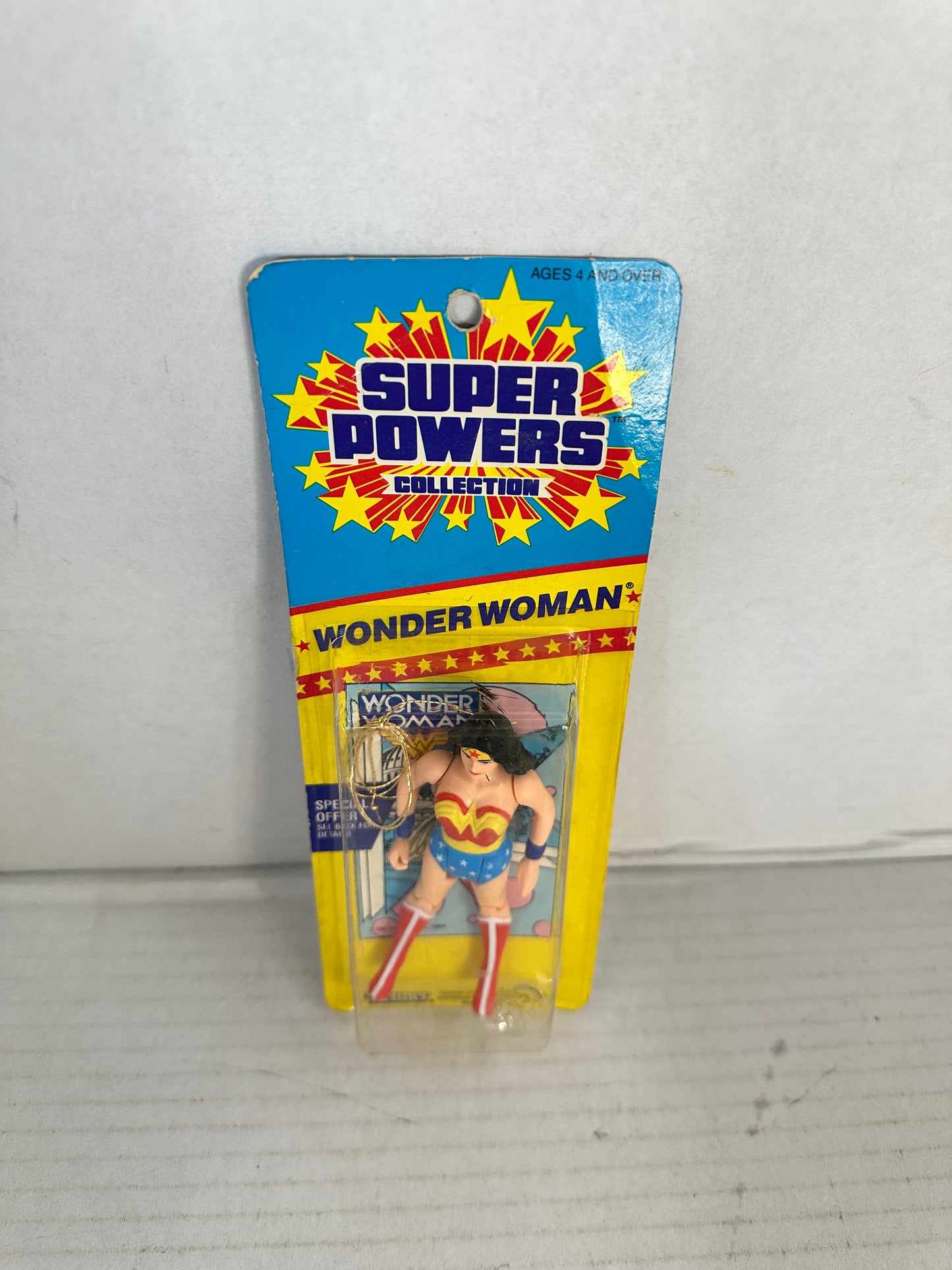 VINTAGE 1986 DC SUPER POWERS COLLECTION WONDER WOMAN 4" FIGURE KENNER SHORT CARD