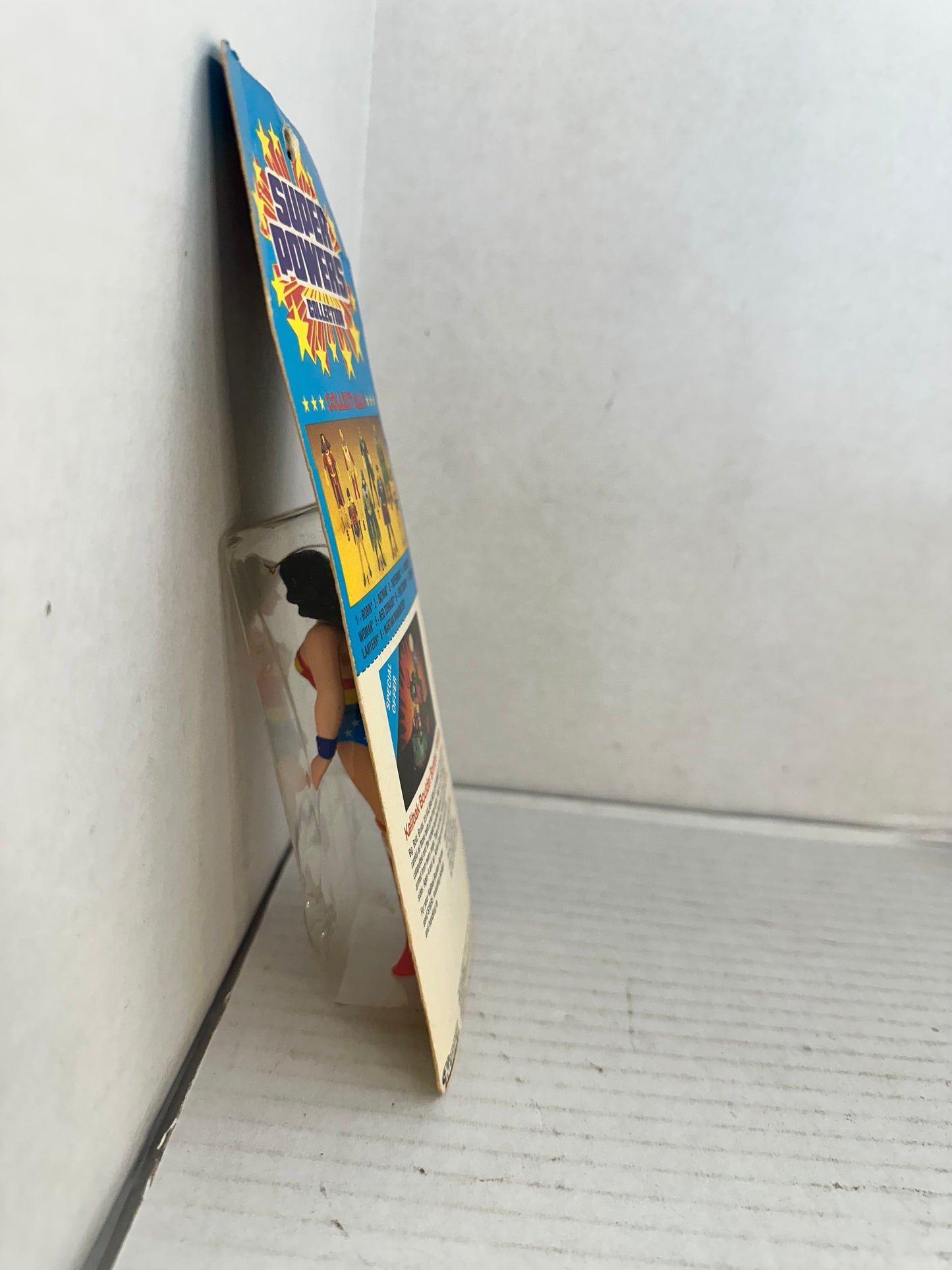 VINTAGE 1986 DC SUPER POWERS COLLECTION WONDER WOMAN 4" FIGURE KENNER SHORT CARD