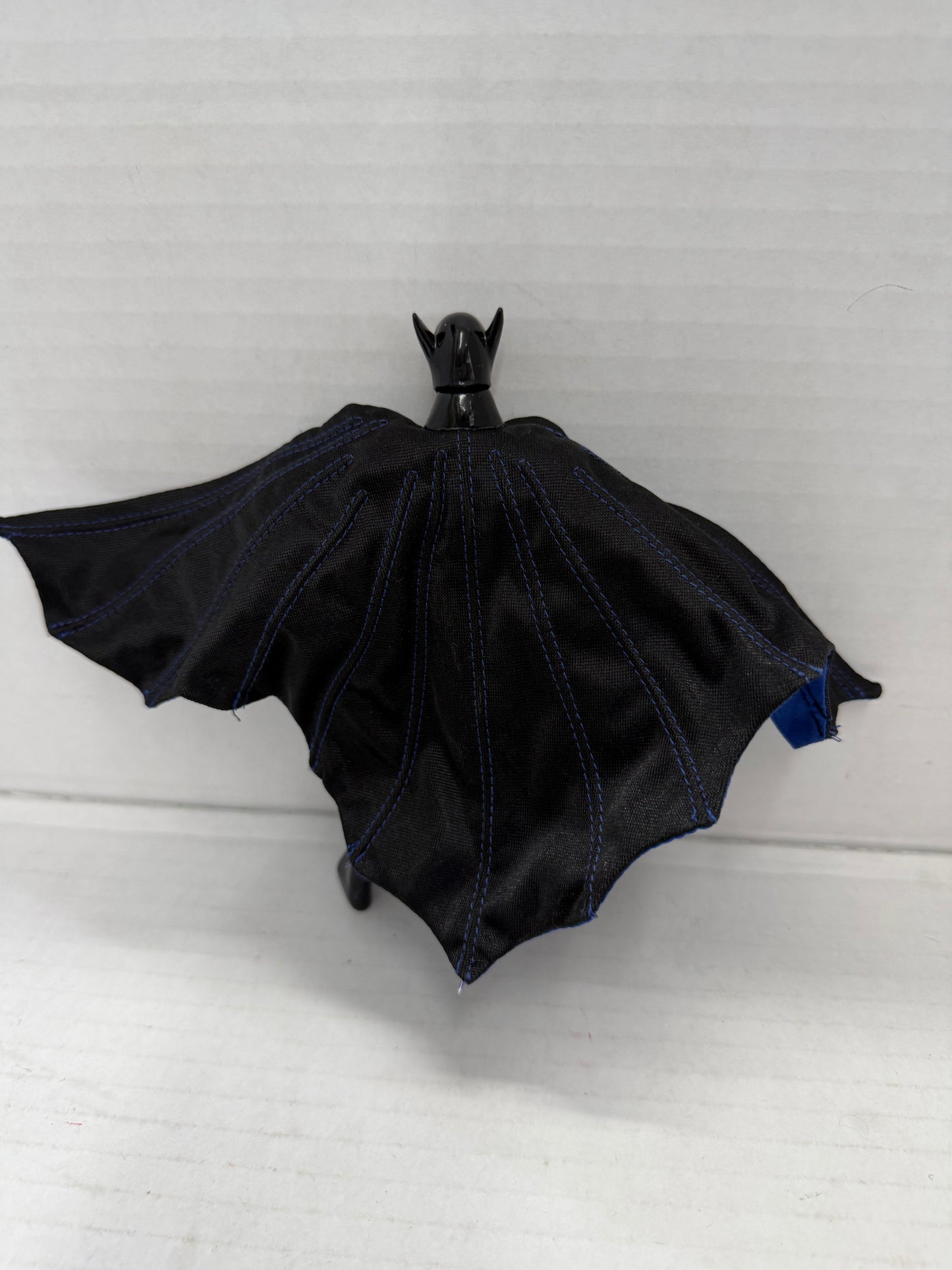 2004 DC Direct First Appearance Batman Cloth Cape Loose
