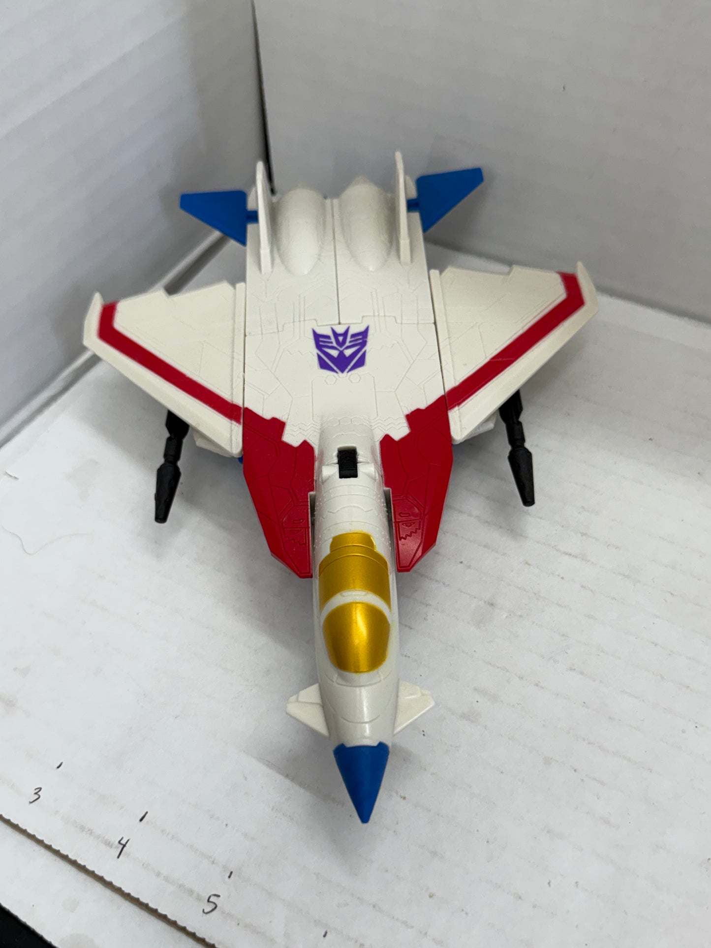 Transformers Generations Toys Authentics Starscream 7 Inch Figure