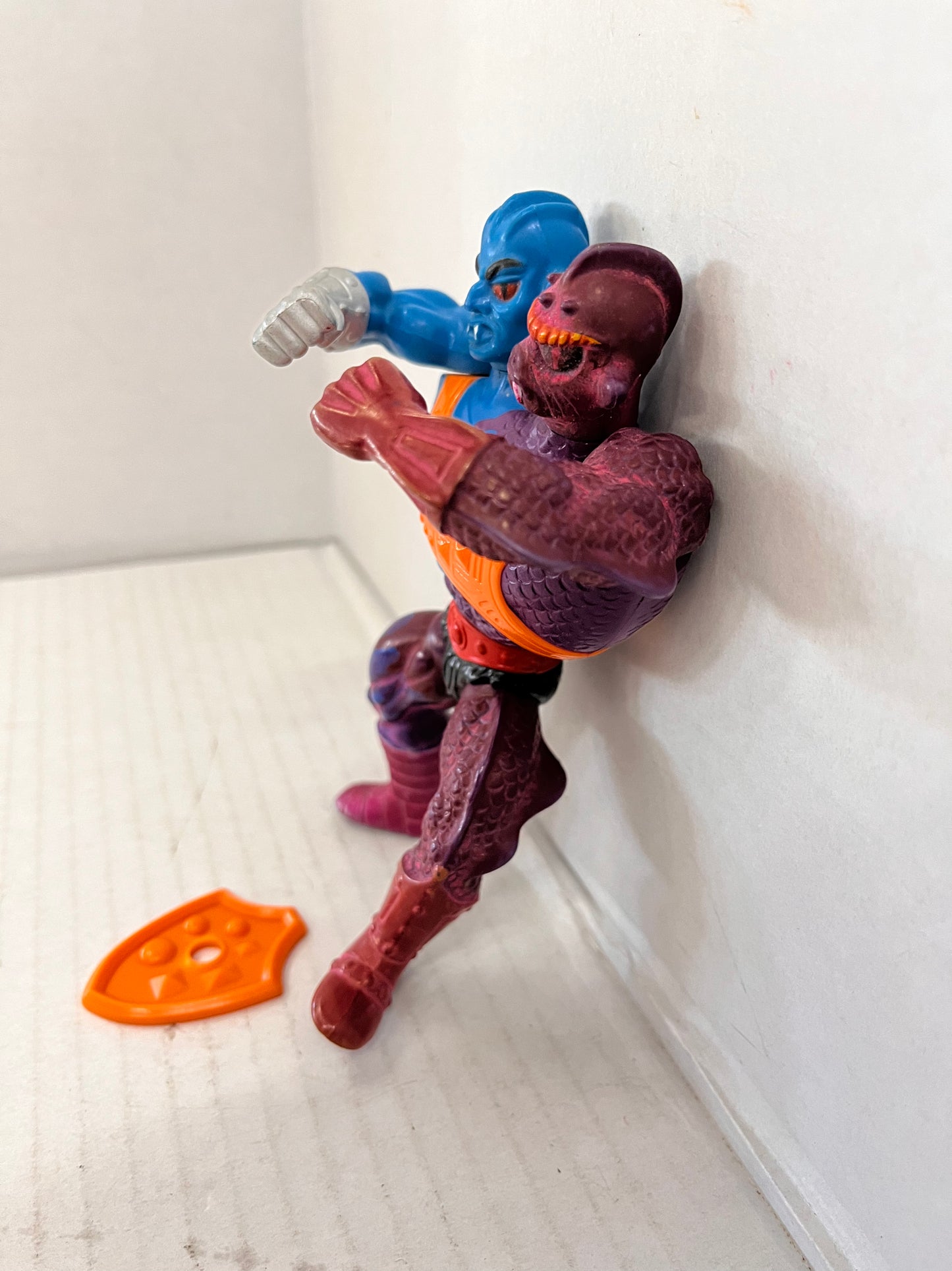Two Bad Flat Back He-Man Masters of the Universe MOTU 1984 Vintage Near Comp #1