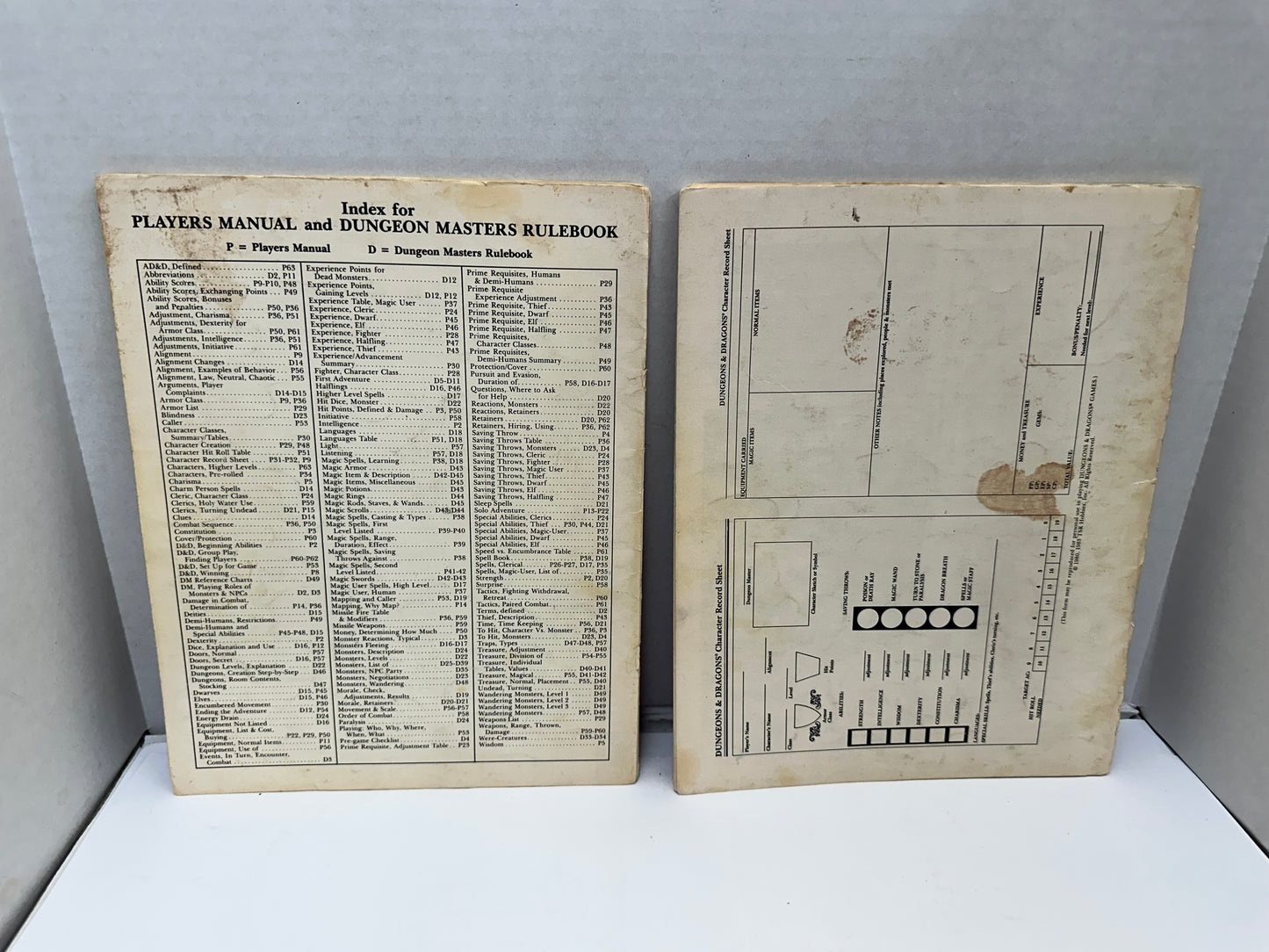 D&D Dungeons & Dragons Players Manual And Dungeon Masters Rule Book