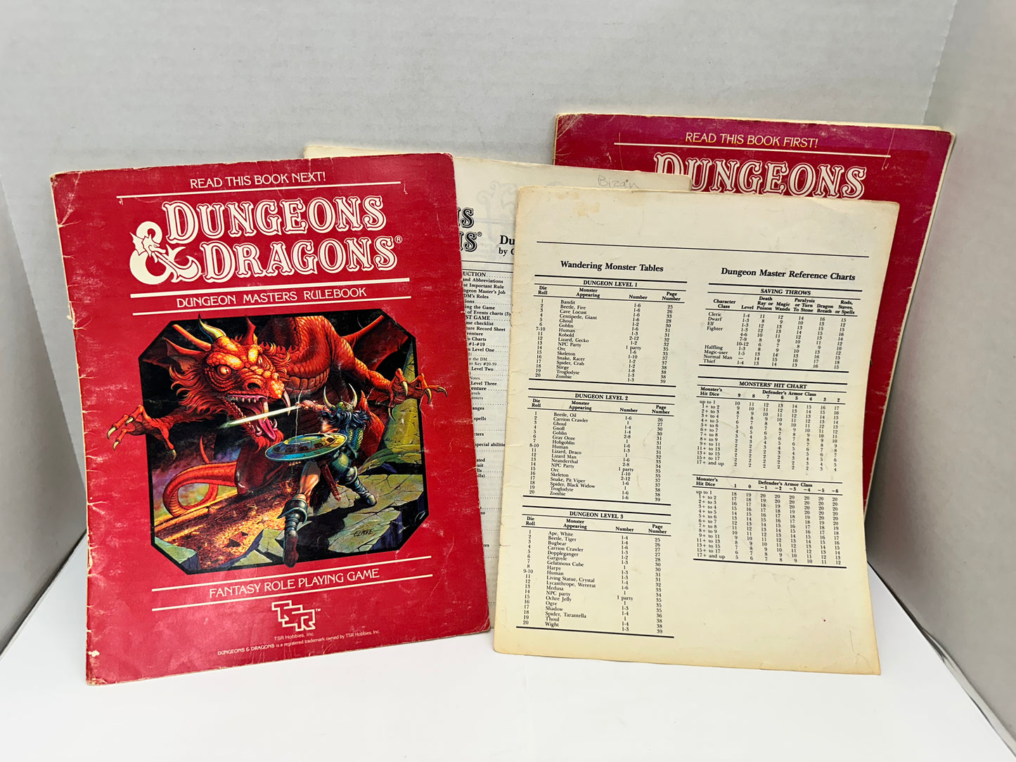 D&D Dungeons & Dragons Players Manual And Dungeon Masters Rule Book