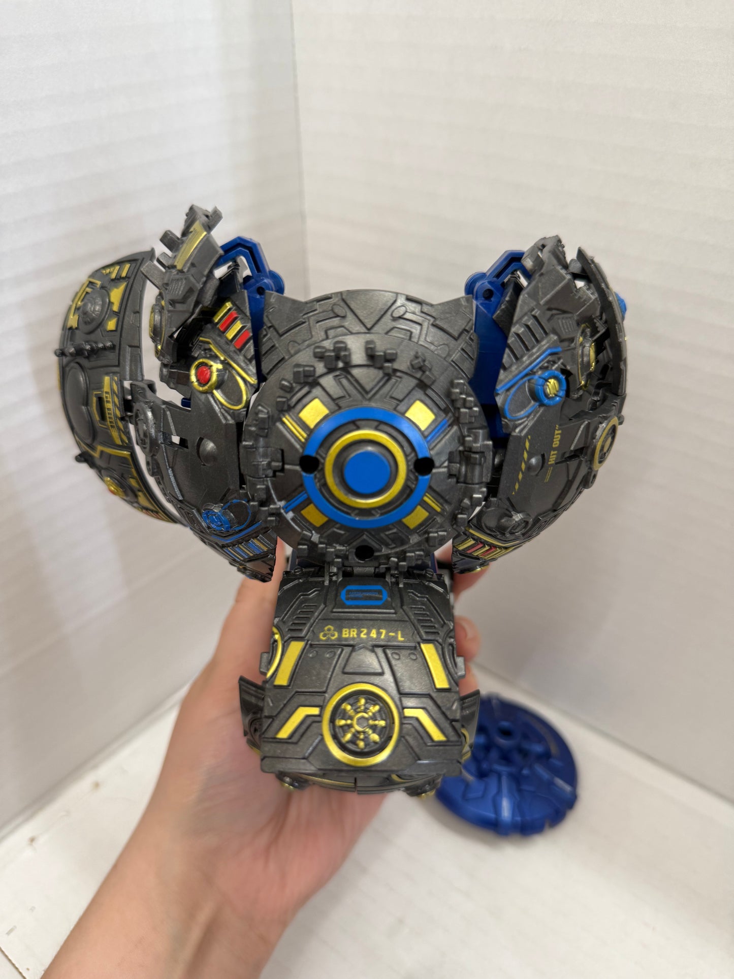 Xinggang Seed Primus 22cm Transforming Robot Action Figure