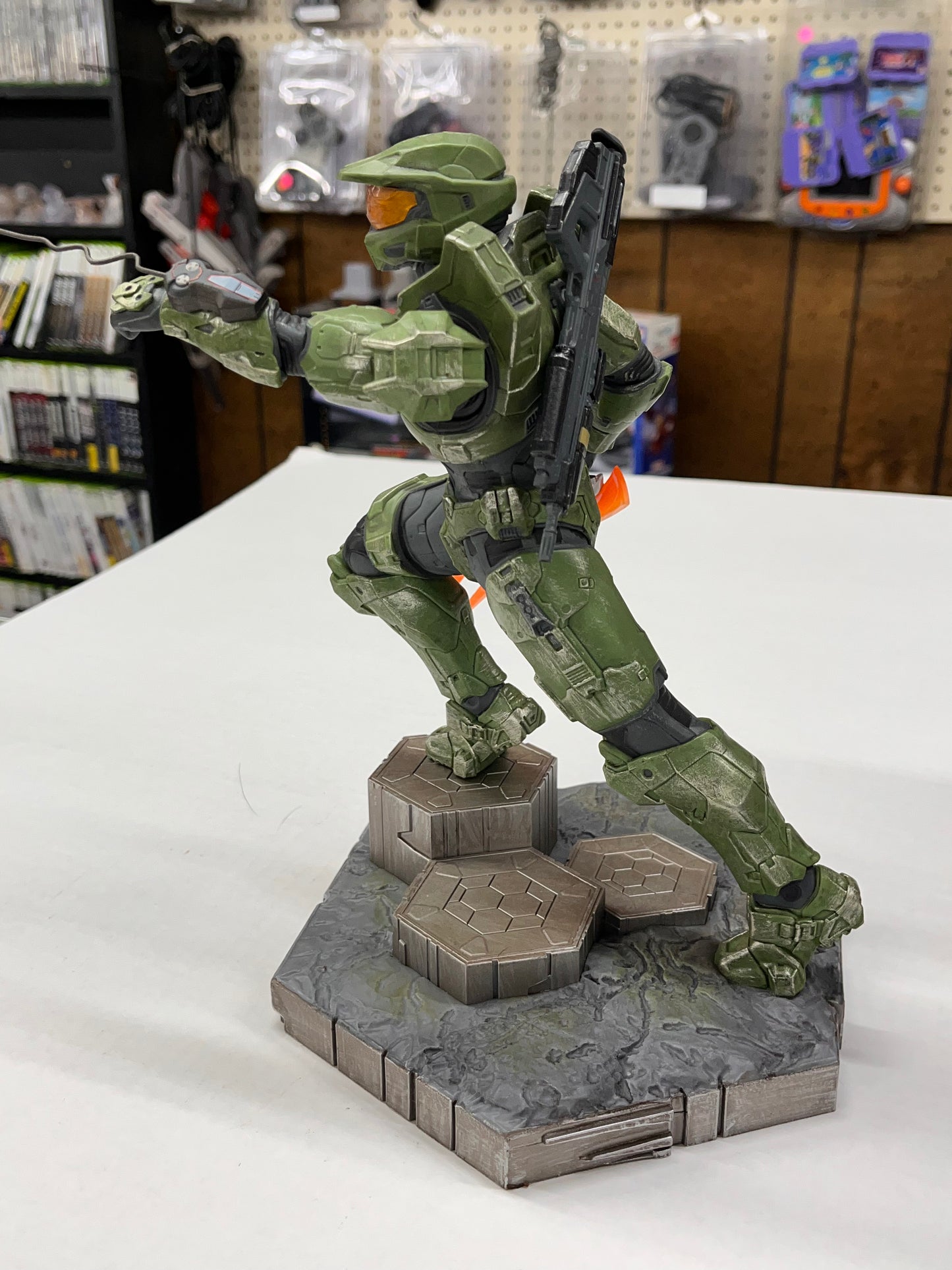 Halo Infinite Master Chief with Grappleshot Orange Sword 10 Inch PVC Statue