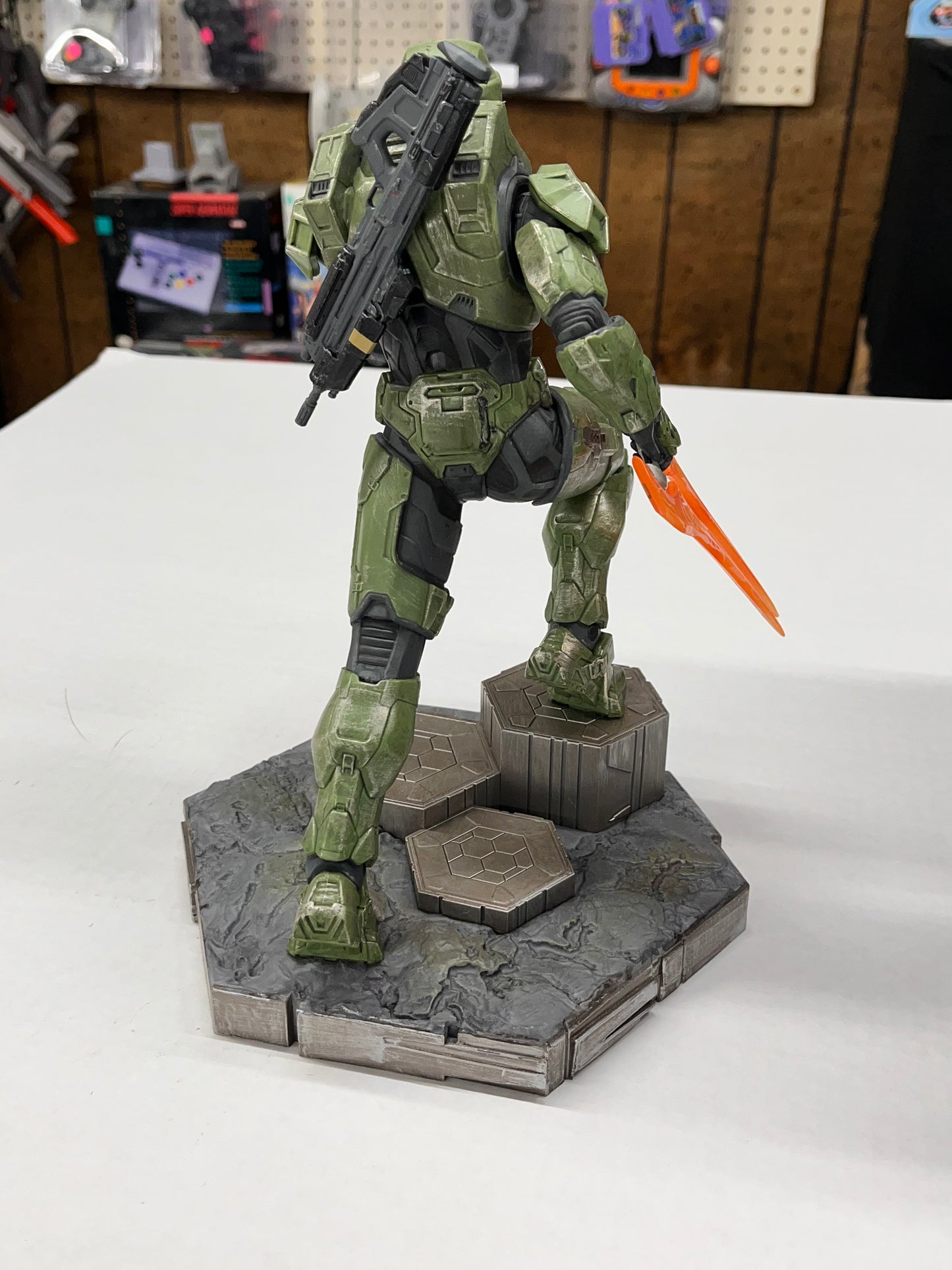 Halo Infinite Master Chief with Grappleshot Orange Sword 10 Inch PVC Statue