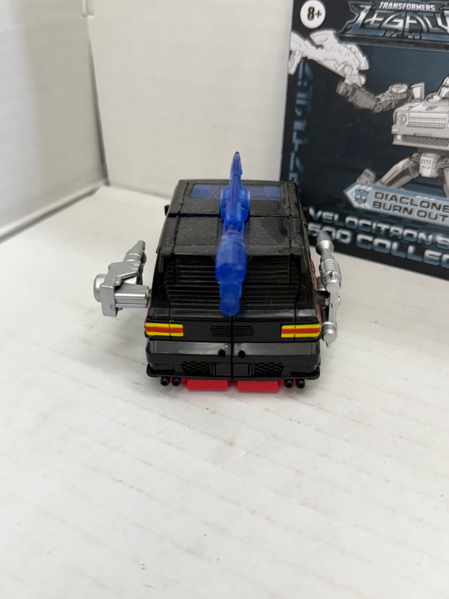 Transformers Diaclone Universe Burn Out Complete Legacy Deluxe Class