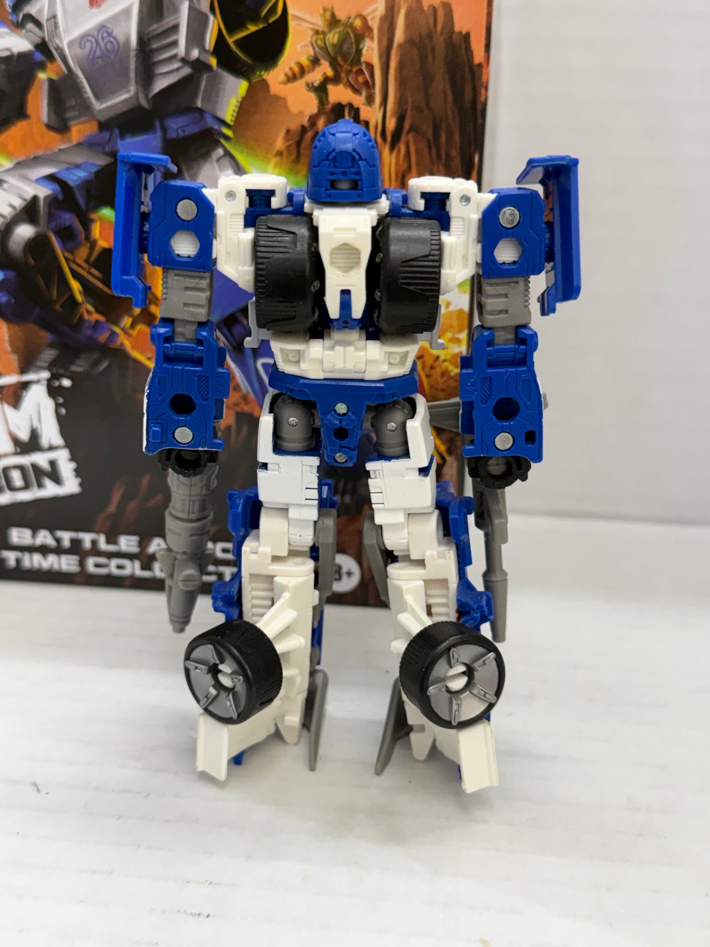 Transformers Generations WFC Kingdom Battle Across Time Mirage & BW Grimlock