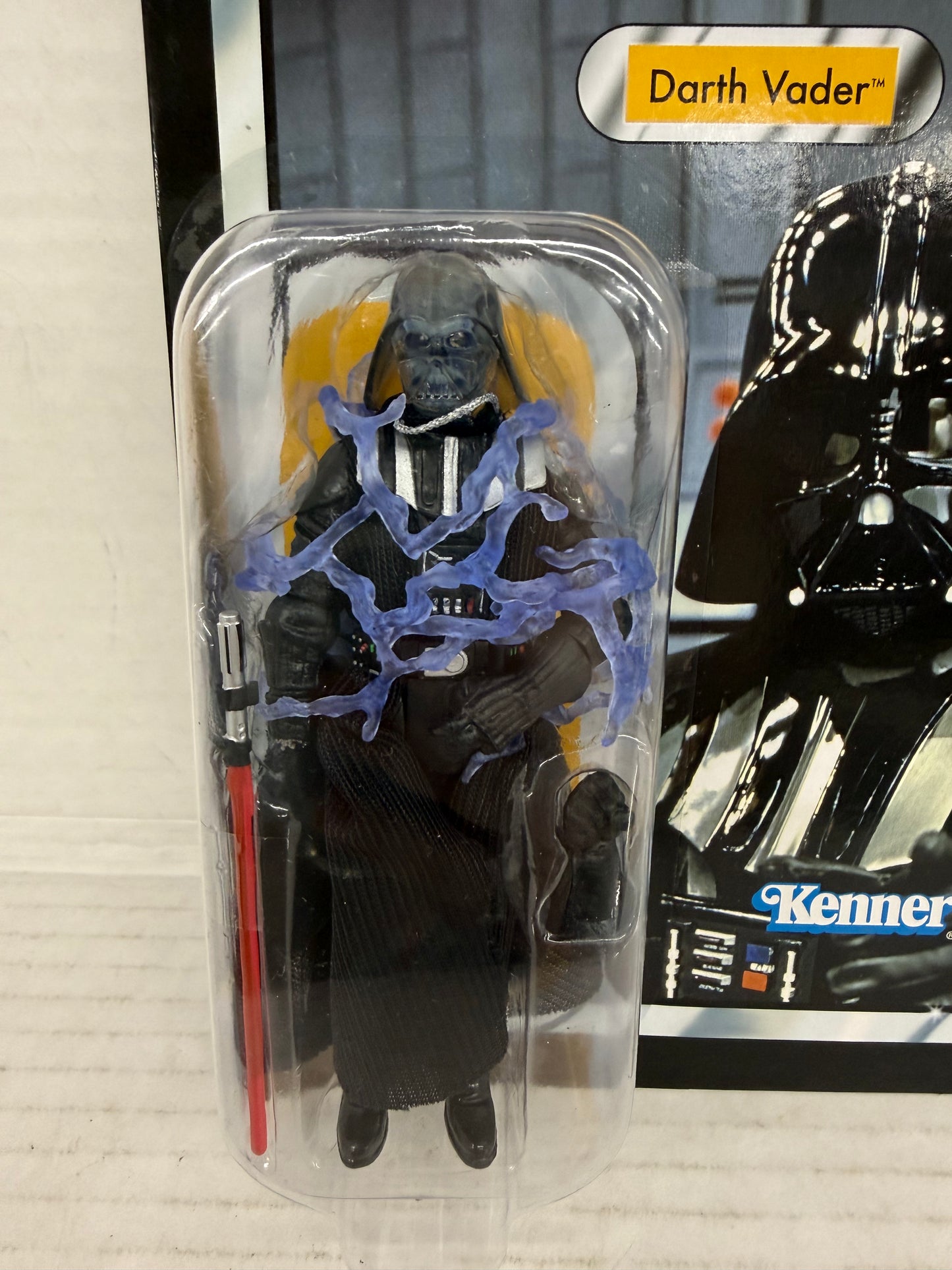 Darth Vader Star Wars VC115 Vintage Collection UNPUNCHED Kenner 2012 Figure