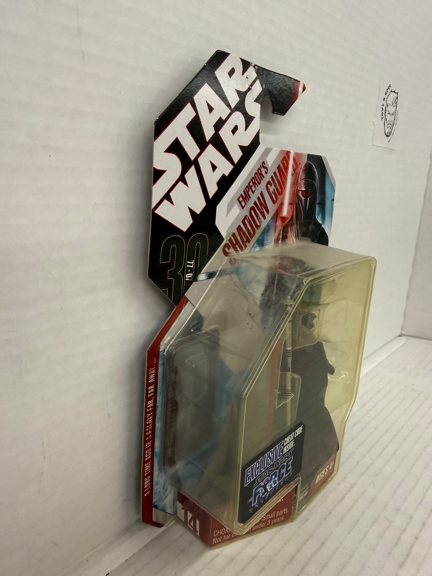 Hasbro Star Wars Force Unleashed  Emperor’s Shadow Guard Action Figure New