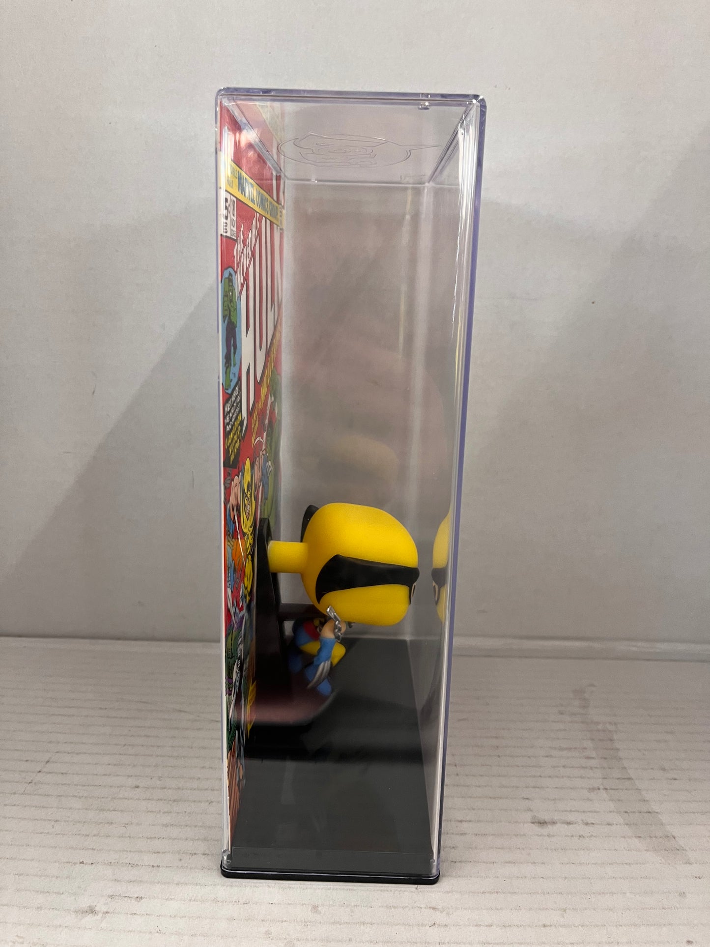 Funko Pop Marvel Wolverine Comic Cover Display Figure 24