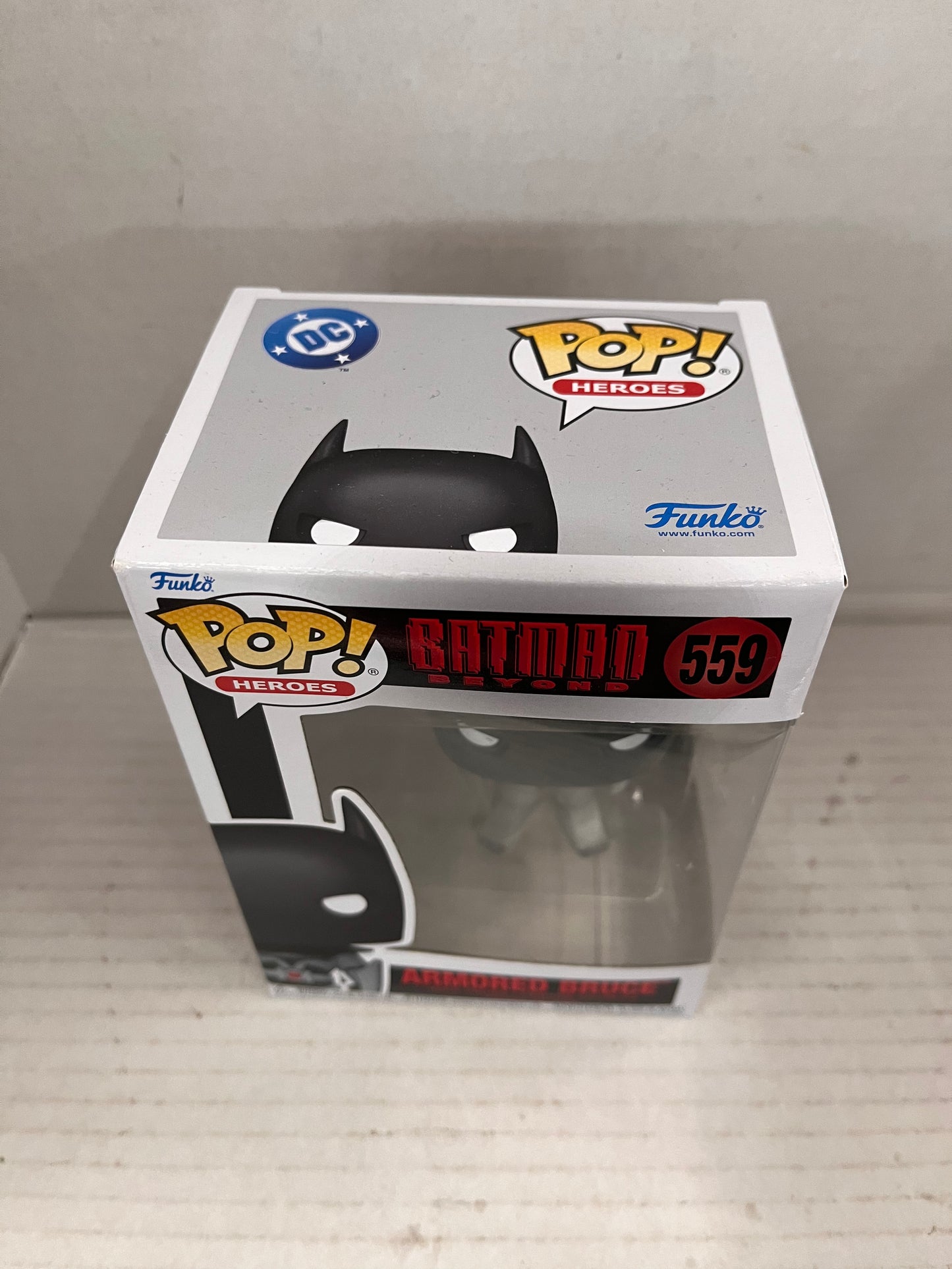 Funko Pop! DC Super Heroes Batman Beyond Armored Bruce #559