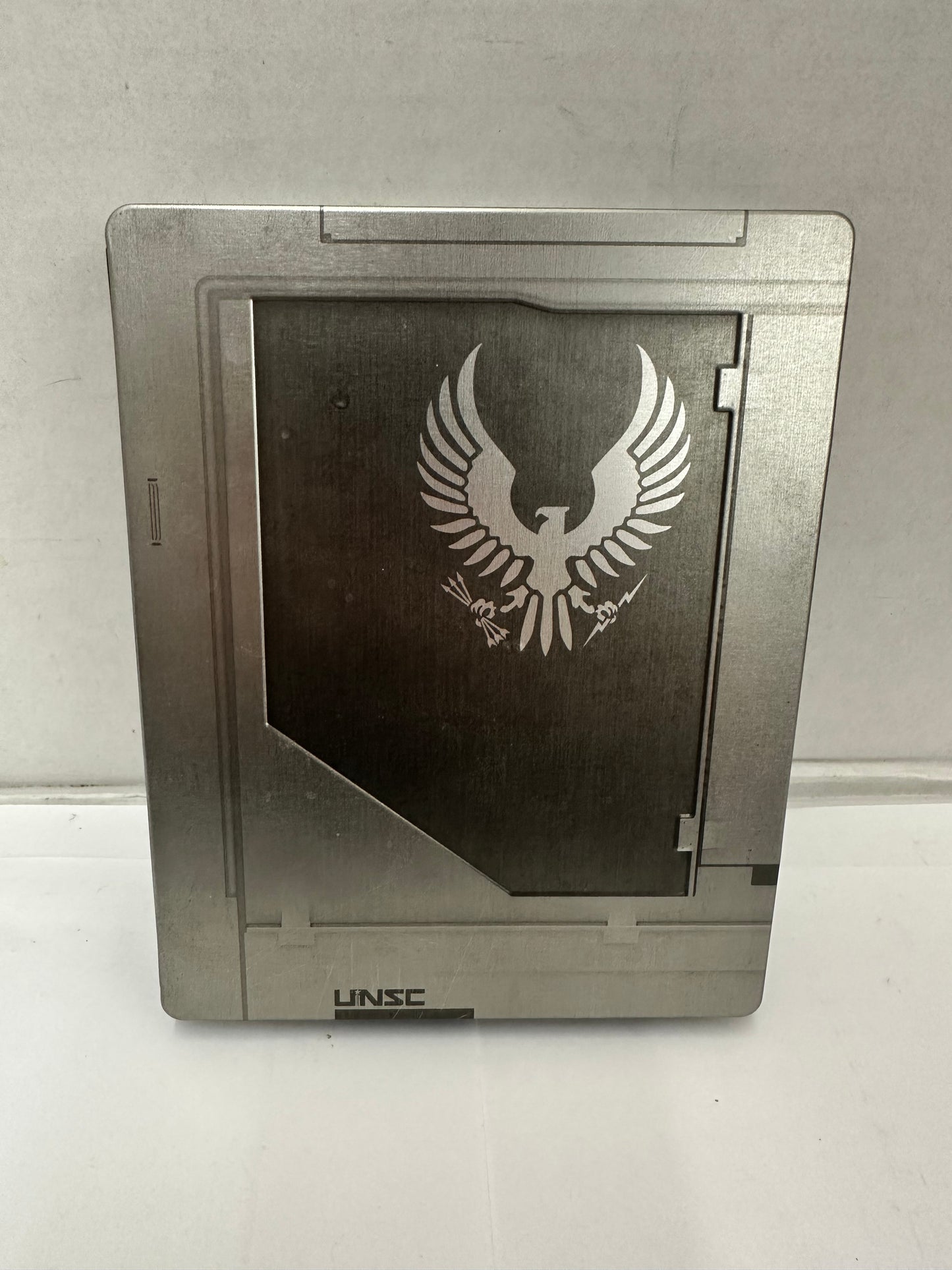 Halo 5: Guardians Limited Edition (Xbox One) SteelBook Collector's Set w Inserts