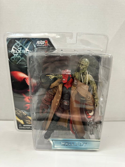 HELLBOY & IVAN CORPSE MEZCO TOYZ 2004 Action Figure Brown Jacket Variant Sealed