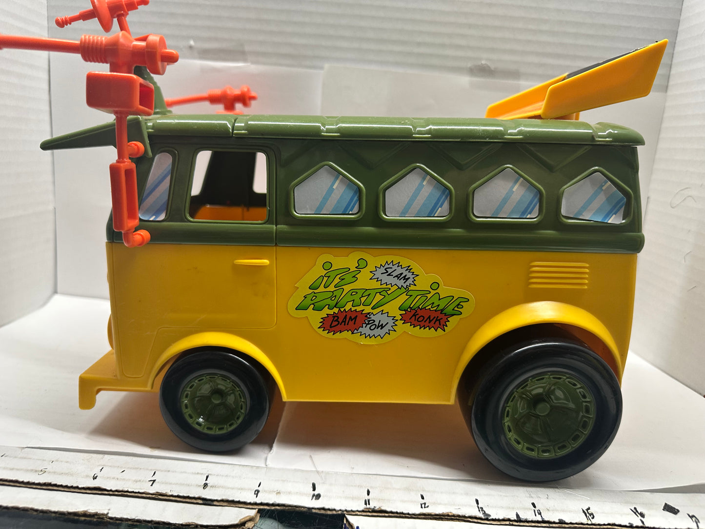 Vintage 1989 Teenage Mutant Ninja Turtles TMNT Party Wagon Van Bus Incomplete
