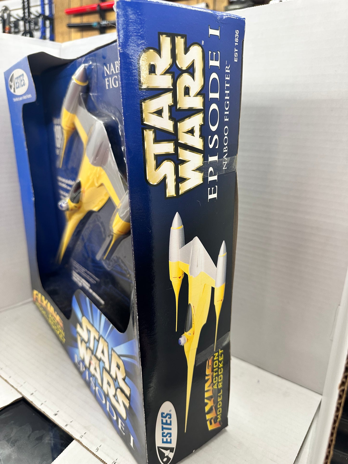 Vintage 1998 Estes Star Wars Episode 1 Naboo Fighter Flying Action Model Rocket