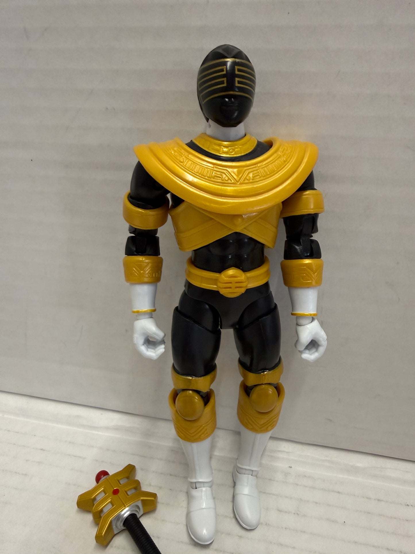 Power Rangers Legacy Collection Gold Ranger