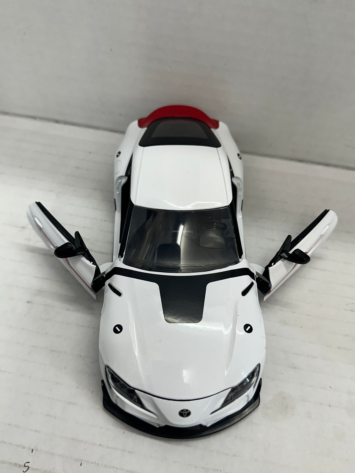 JADA 2020 TOYOTA SUPRA WHITE ROBOTECH 1/24 DIECAST 33685