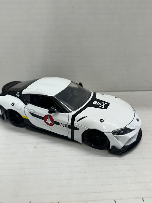 JADA 1:24 2020 TOYOTA SUPRA SKULL-1  ROBOTECH DIE-CAST WHITE 33682