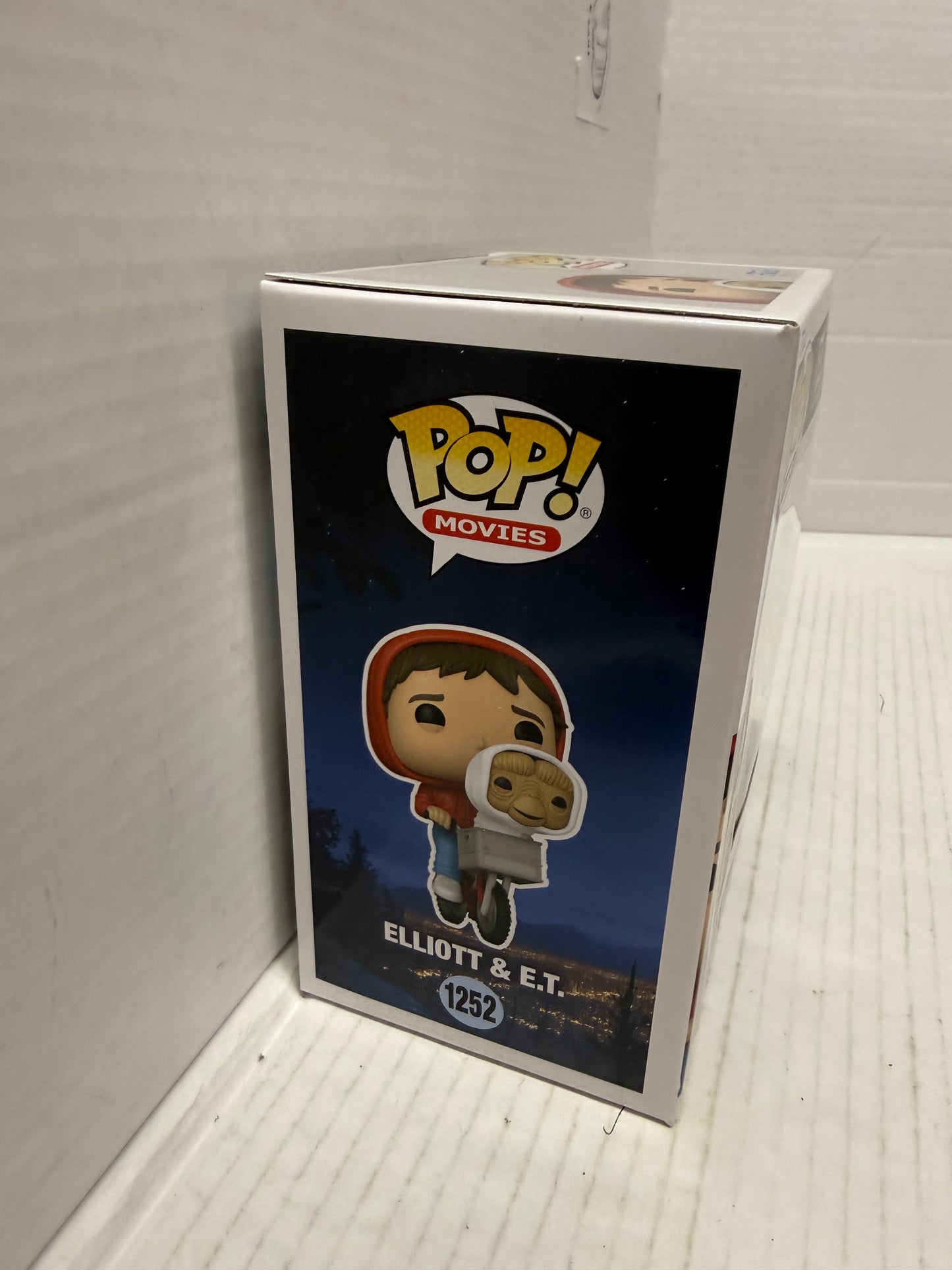 Funko Pop! Movies E.T. - ELLIOTT & ET #1252 Vinyl Figure - New!