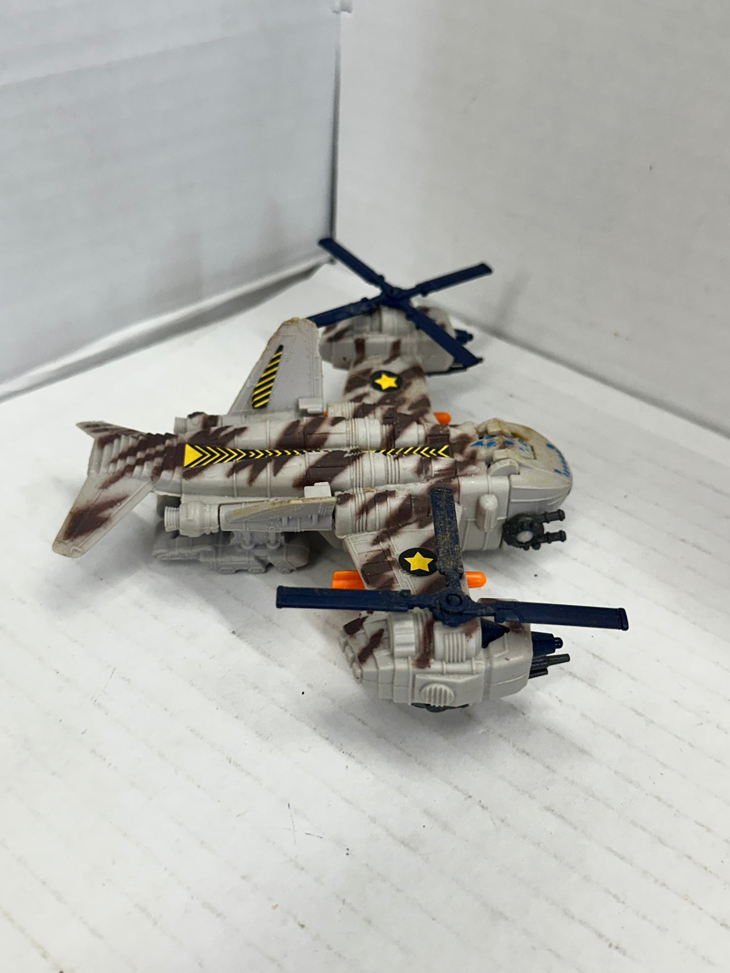 Kenner Megaforce V-Rocs Thunderwolf Heavy Lift Helicopter 1989 Toy