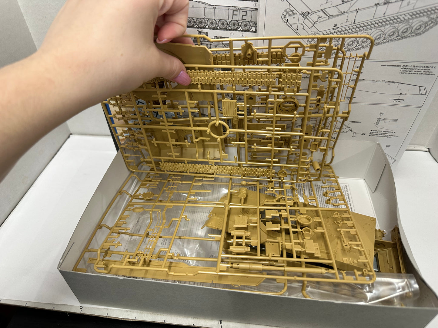 Tamiya 1:48 M1A2 Abrams U.S. Main Battle Tank Kit MMS No.92 Metal Weight