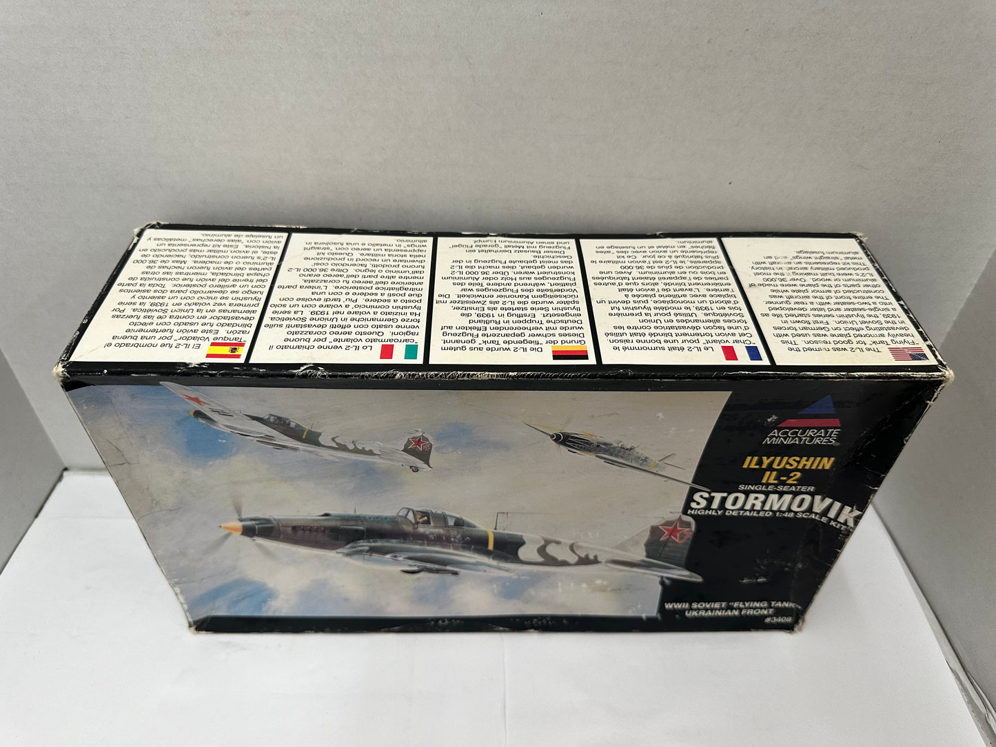 Accurate Miniatures Ilyushin IL-2 Stormovik Ukranian Front Worn/Damaged Box