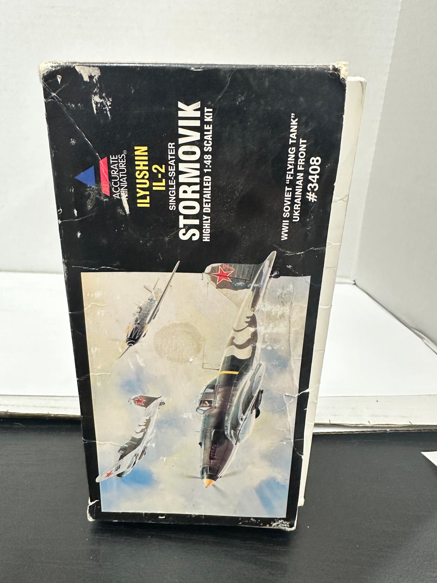 Accurate Miniatures Ilyushin IL-2 Stormovik Ukranian Front Worn/Damaged Box