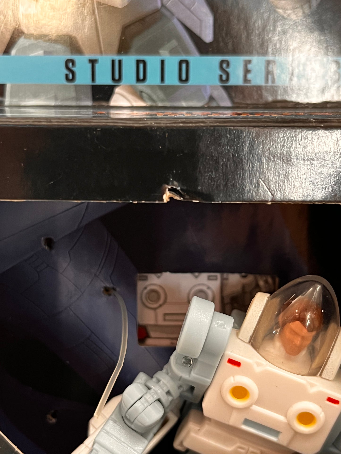 Transformers Studio Series SPIKE Complete exo suit Core Class 86