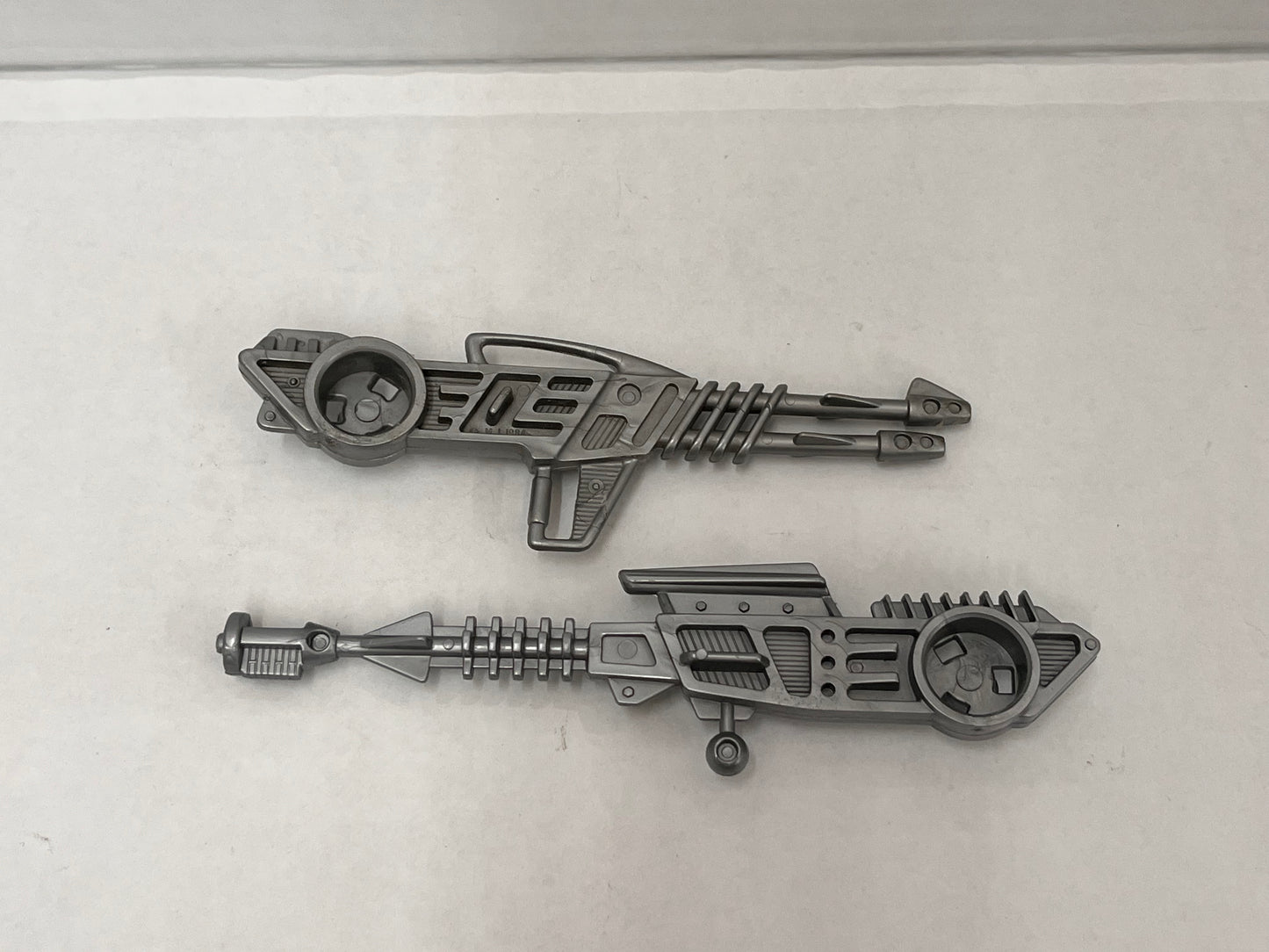 Vintage 1984 He-Man Land Shark Guns Masters of the Universe Mattel MOTU Original
