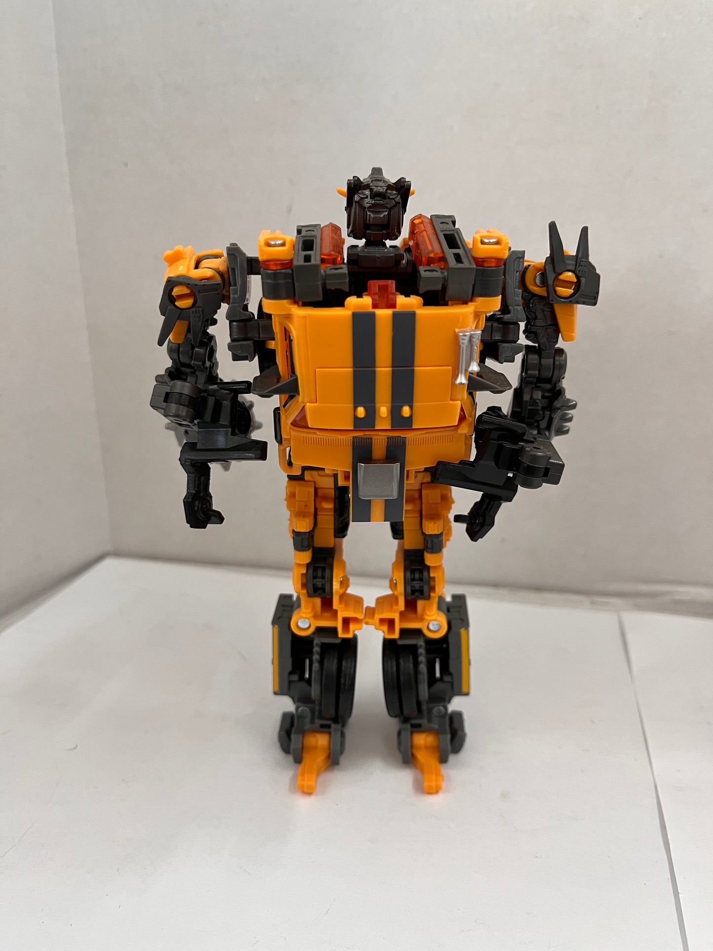 Transformers Battletrap Complete SS-99 Studio Series Voyager Class