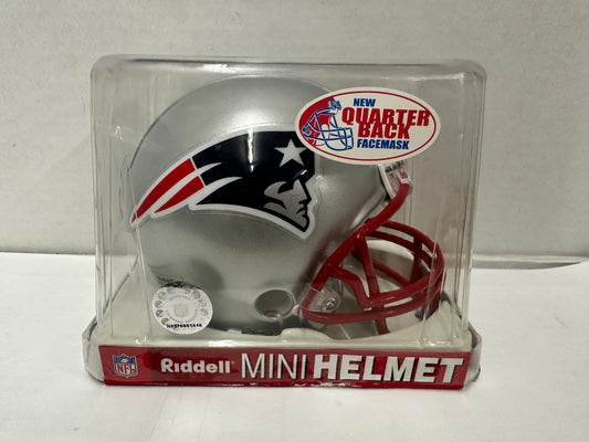 NFL RIDDELL NEW ENGLAND PATRIOTS FOOTBALL MINI HELMET