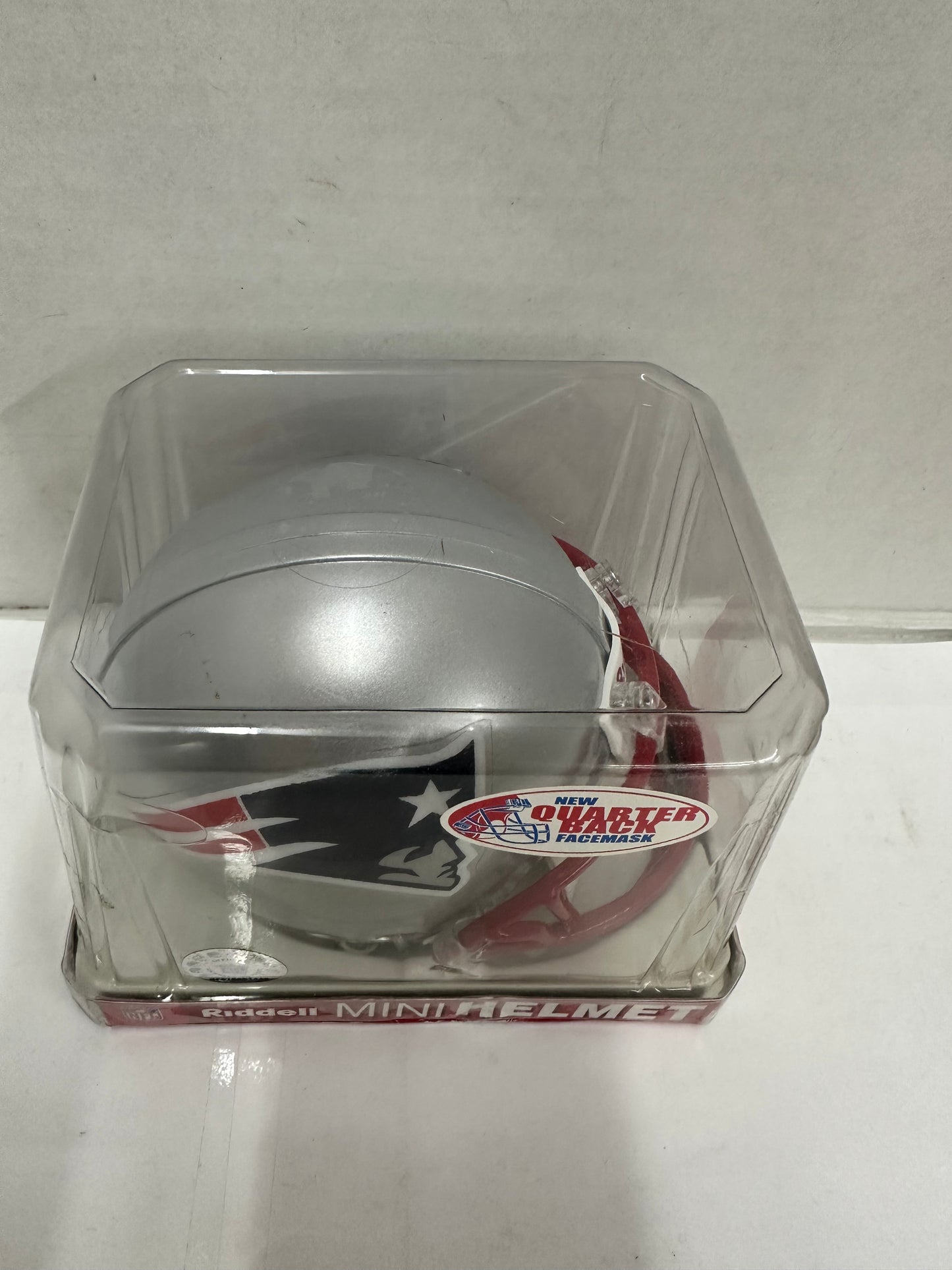 NFL RIDDELL NEW ENGLAND PATRIOTS FOOTBALL MINI HELMET