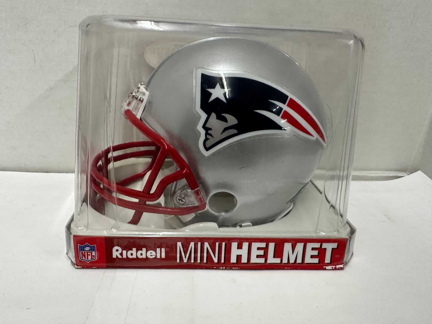 NFL RIDDELL NEW ENGLAND PATRIOTS FOOTBALL MINI HELMET