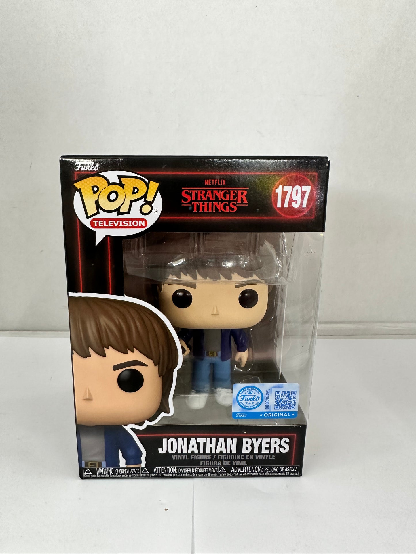 Funko Pop Jonathan Byers Flashlight # 1797 Stranger Things Season 5