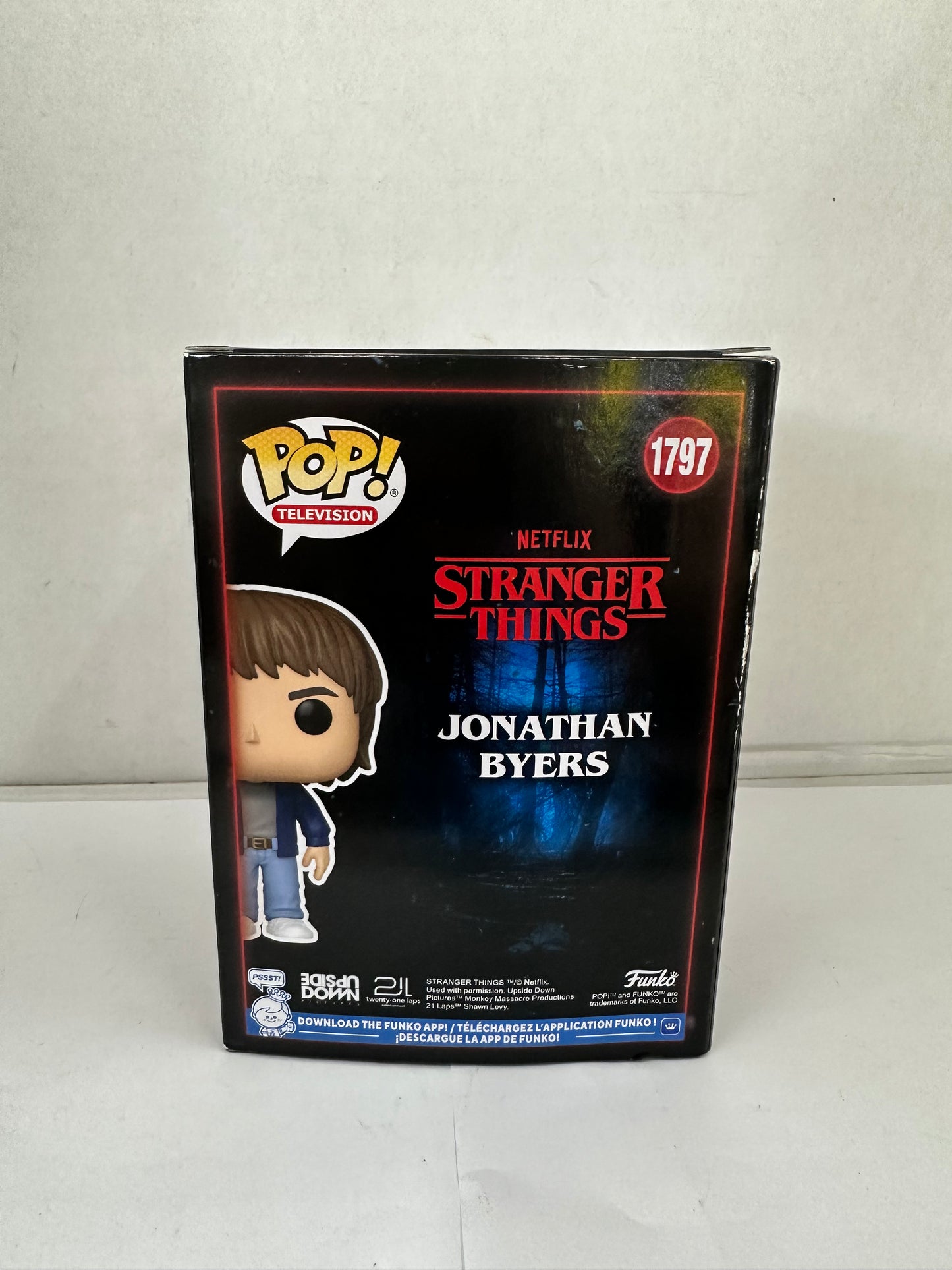 Funko Pop Jonathan Byers Flashlight # 1797 Stranger Things Season 5