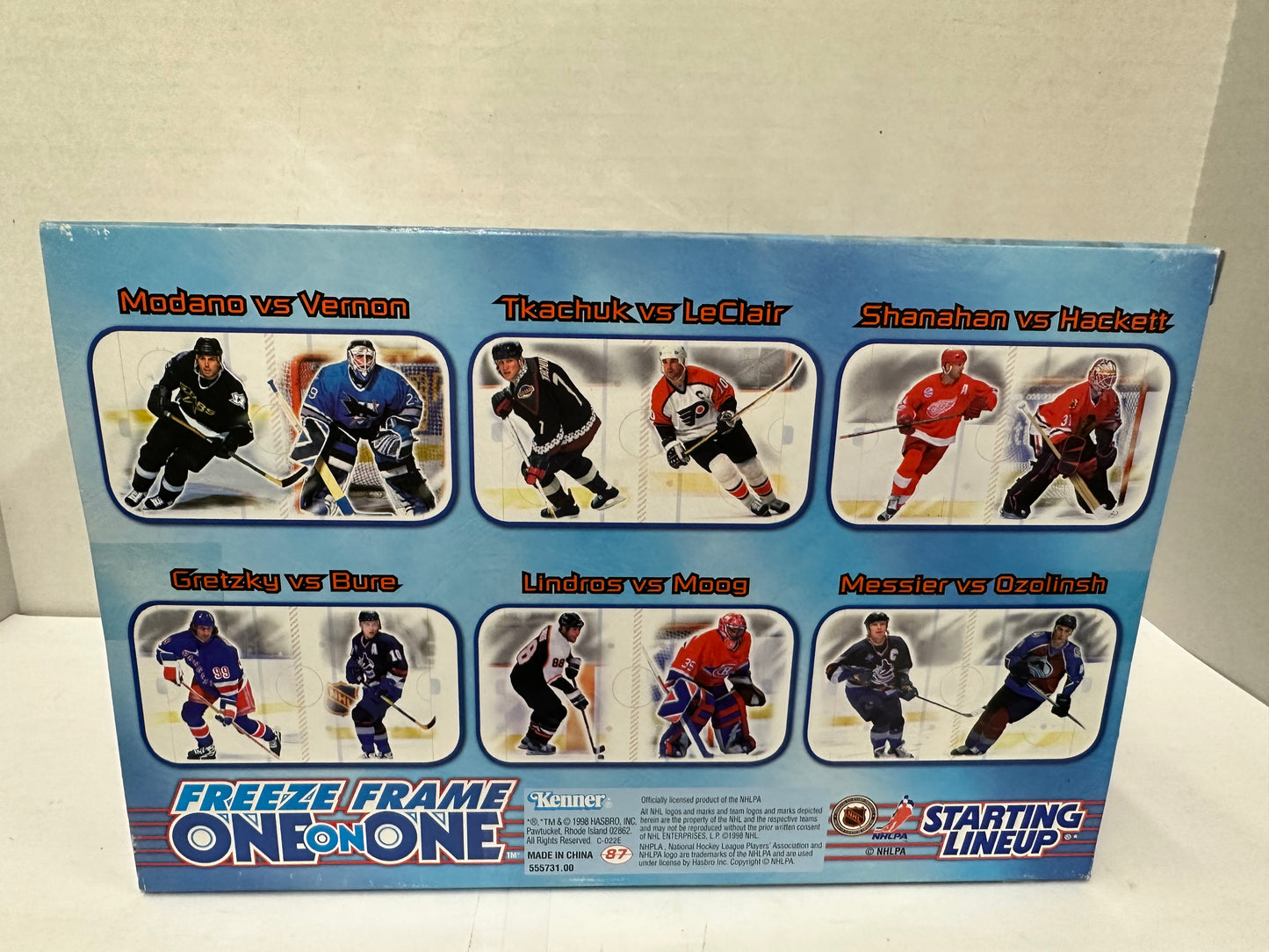 1998 Starting  Lineup Freeze Frame One on One Wayne Gretzky & Pavel Bure - New