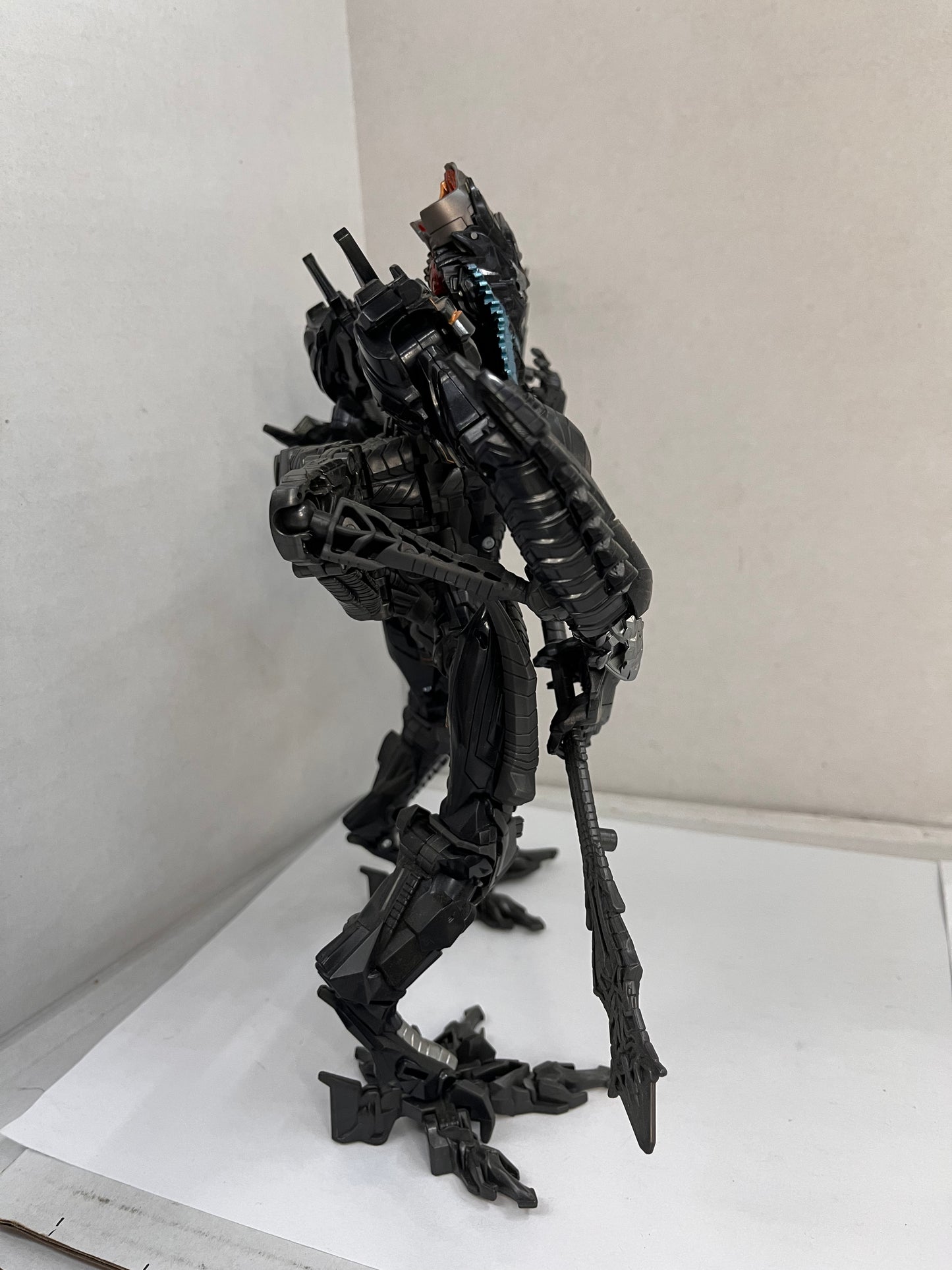 Transformers The Fallen Complete SS-91 Studio Series Leader Class