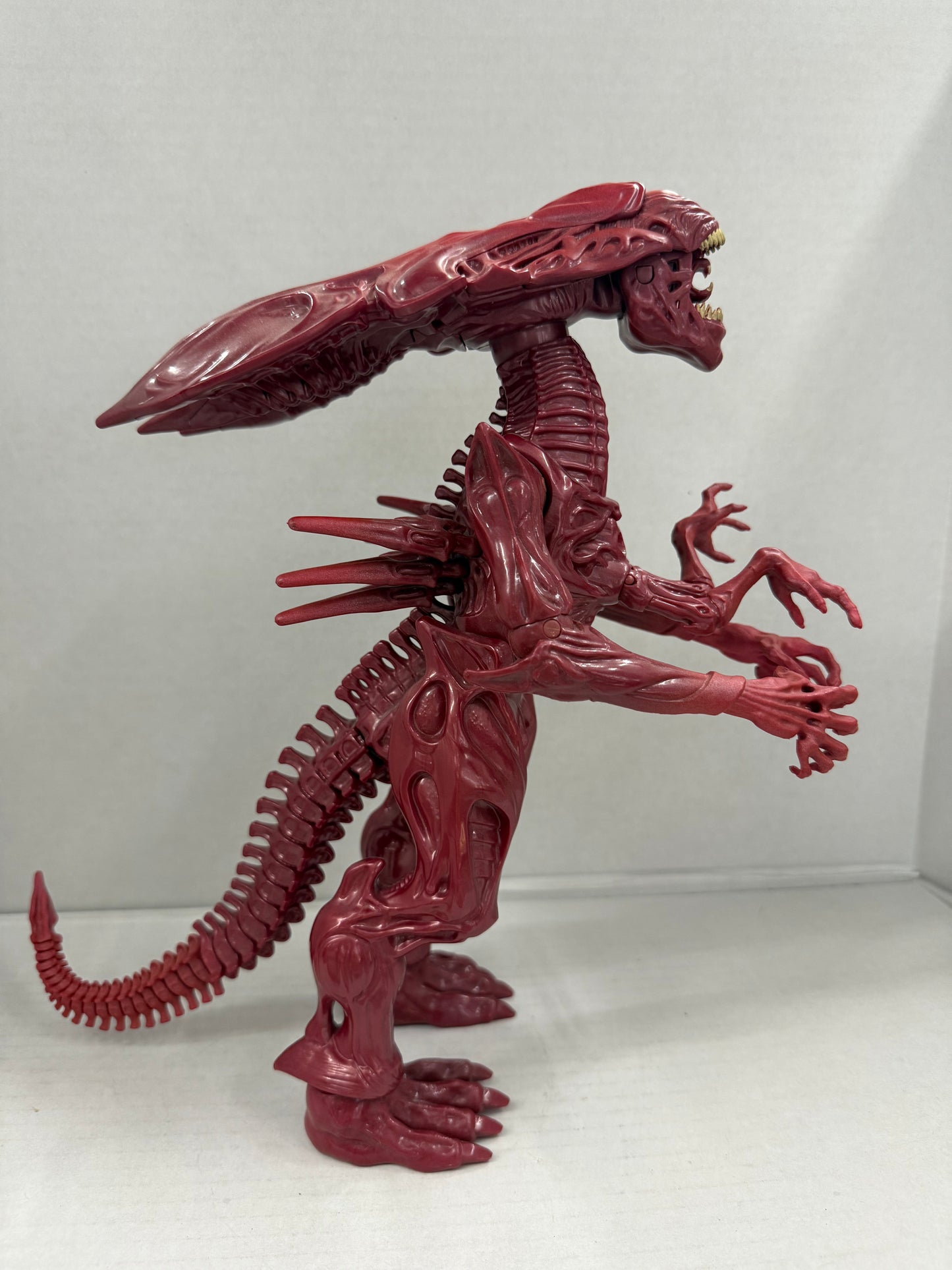 Lanard Toys 12" Deluxe Alien Queen - Alien Collection Poseable