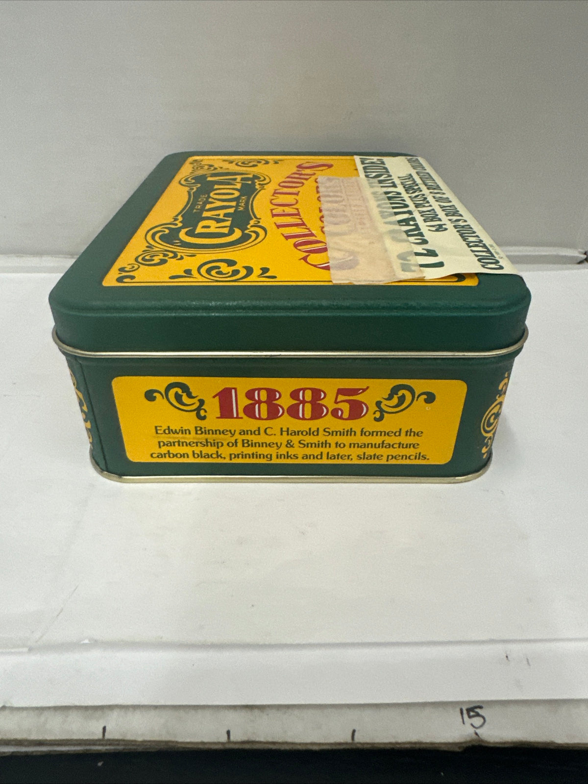 1991 Crayola Collector’s Colors Limited Edition Tin with 72 Crayons 8 Retired