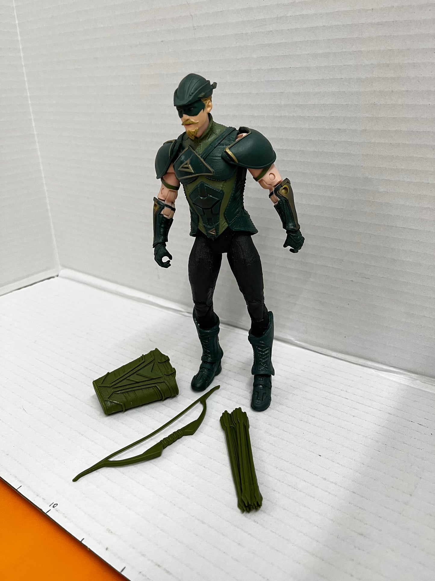 McFarlane DC Direct Page Punchers Green Arrow 7" Action Figure Injustice 2 - No Comic