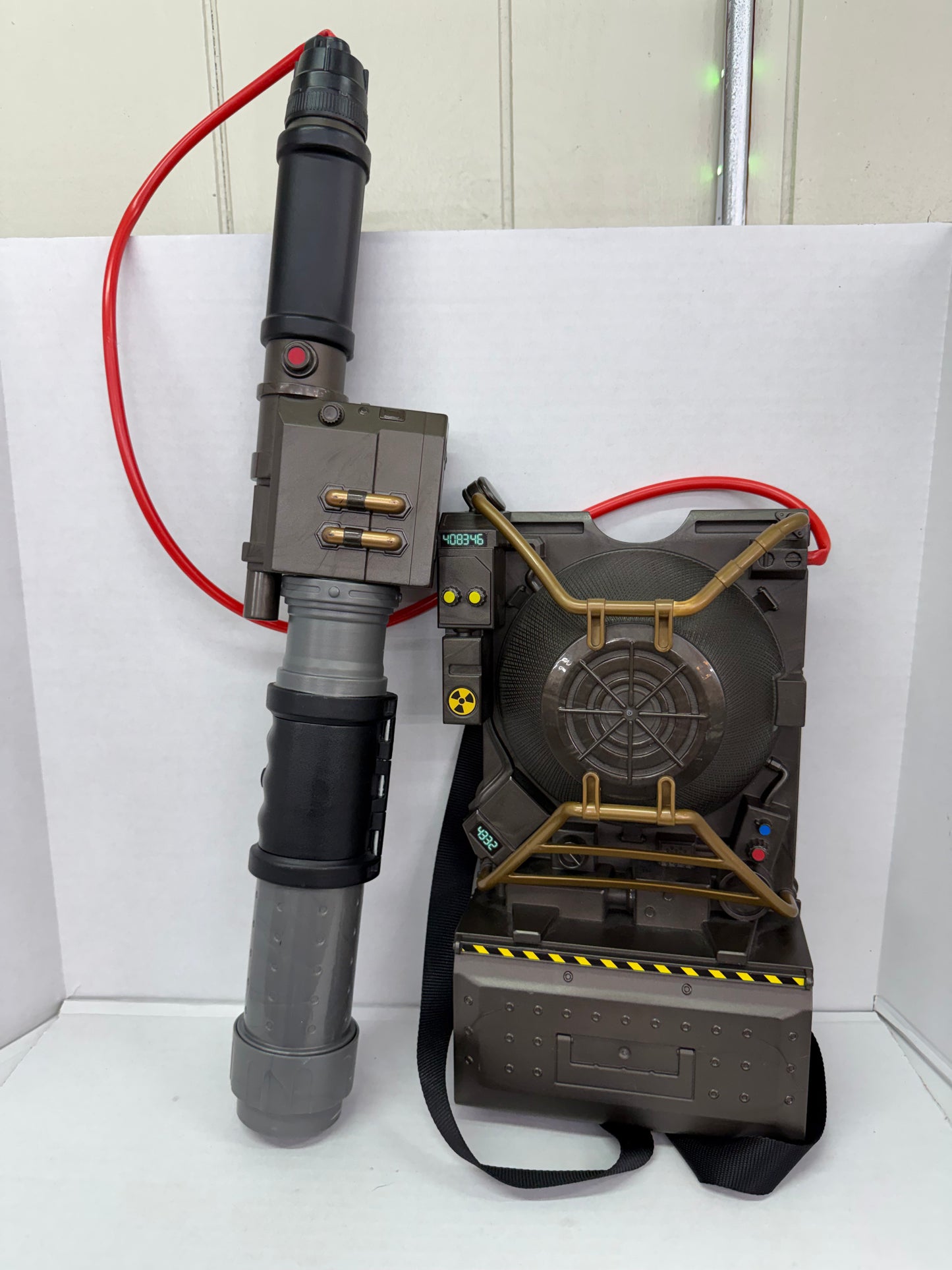 Mattel 2016 Electronic Ghostbusters Proton Pack Backpack Cosplay Lights Up Works