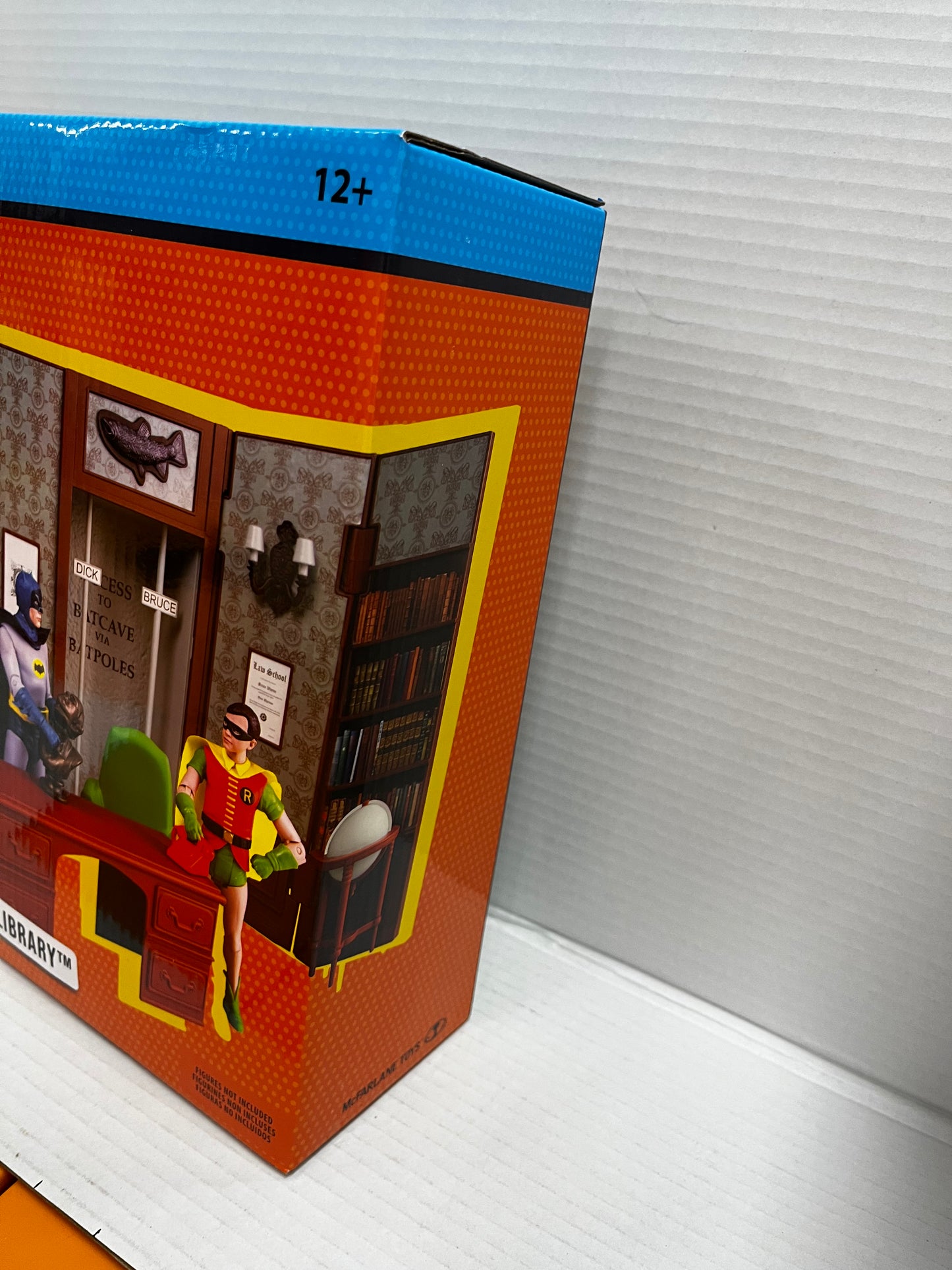 Batman DC Retro 66 Classics TV Series Wayne Manor Library Playset McFarlane Toys