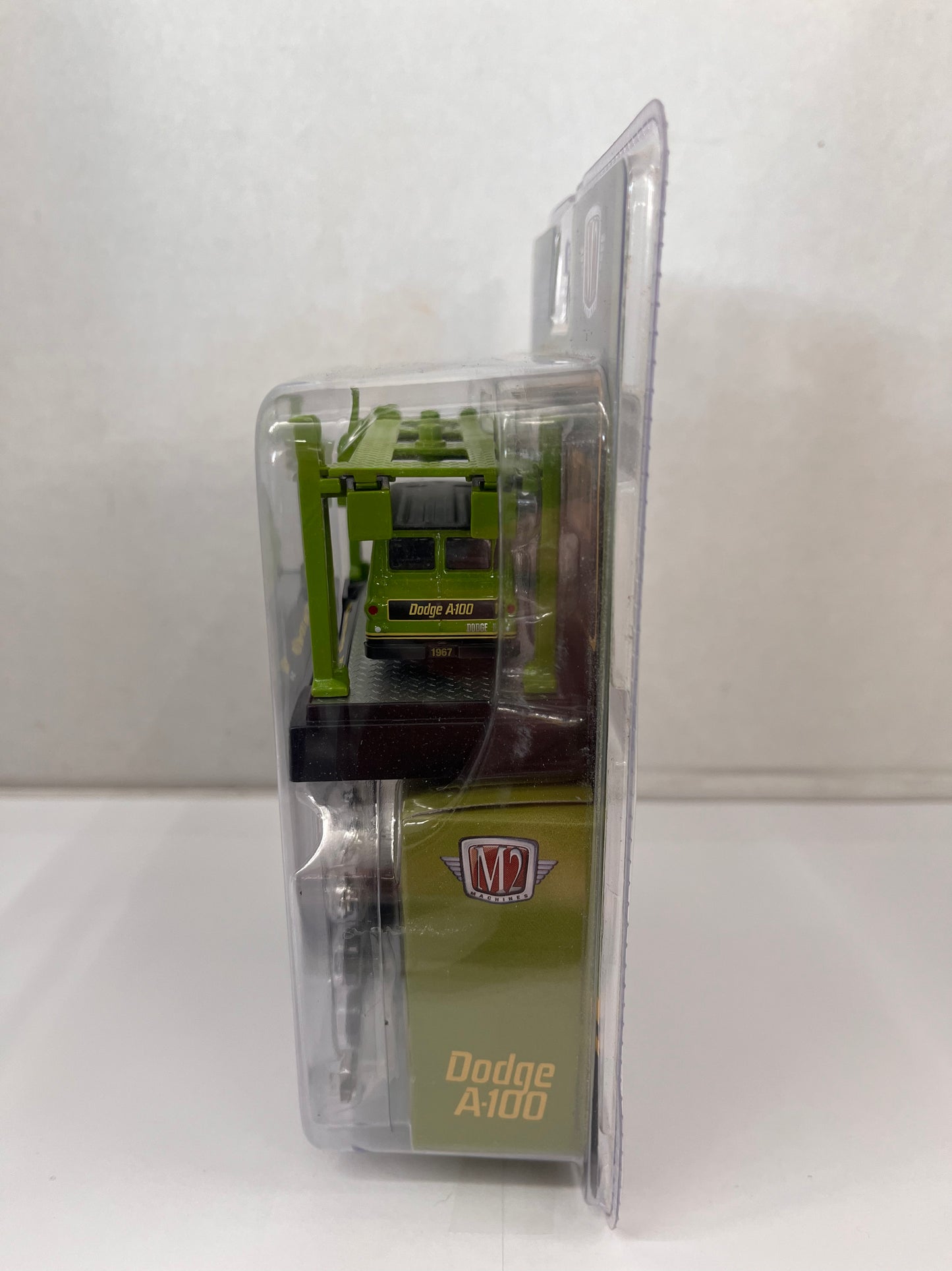 M2 Auto-Lift Model 1/64th Scale - Green DODGE A-100 Van