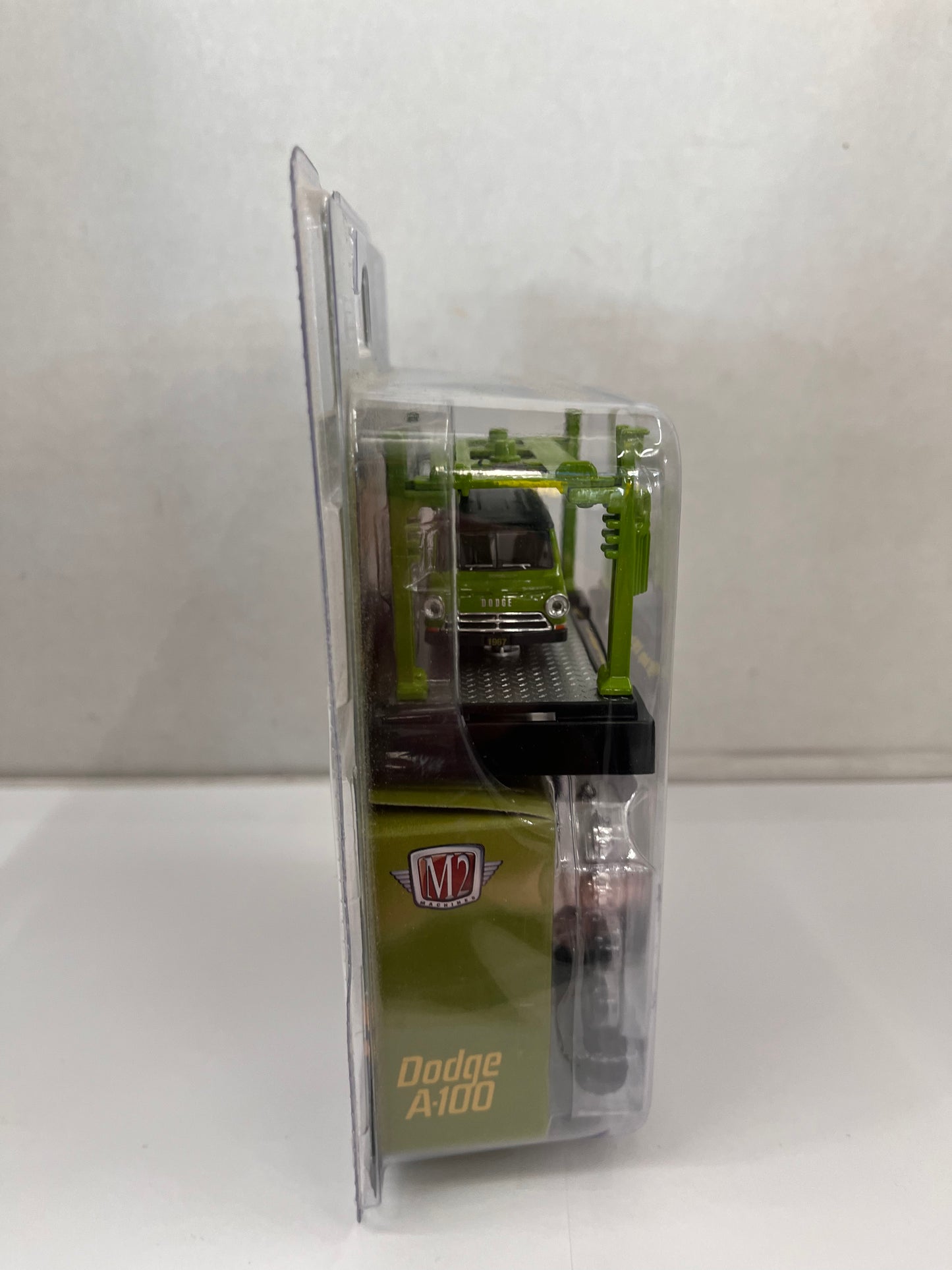 M2 Auto-Lift Model 1/64th Scale - Green DODGE A-100 Van