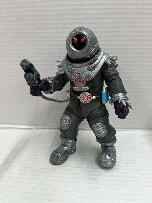 Mr. Freeze w/Batman Fighting the Frozen Comic (DC Page Punchers) 7" Figure