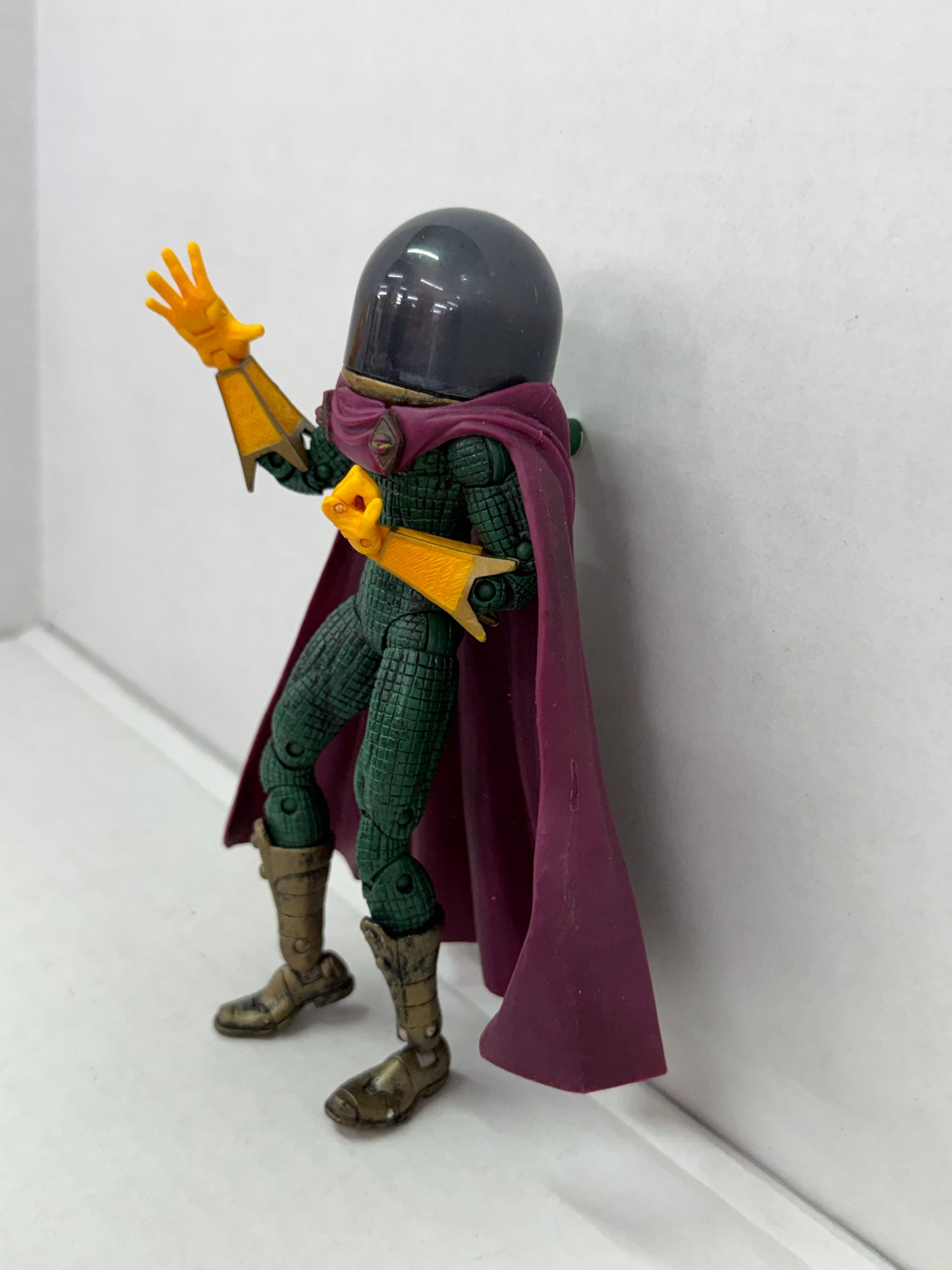 Marvel Legends Magic Change Mysterio 6" Figure Spider-Man Origins Toybiz 2006