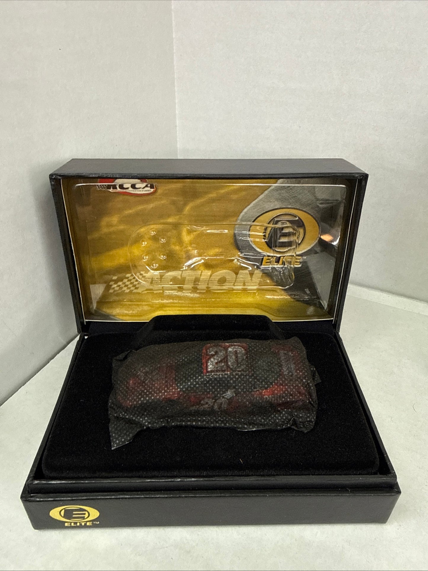 ACTION RCCA Tony Stewart  #20 Chevy/ 2003 MONTE CARLO ELITE 1/2220