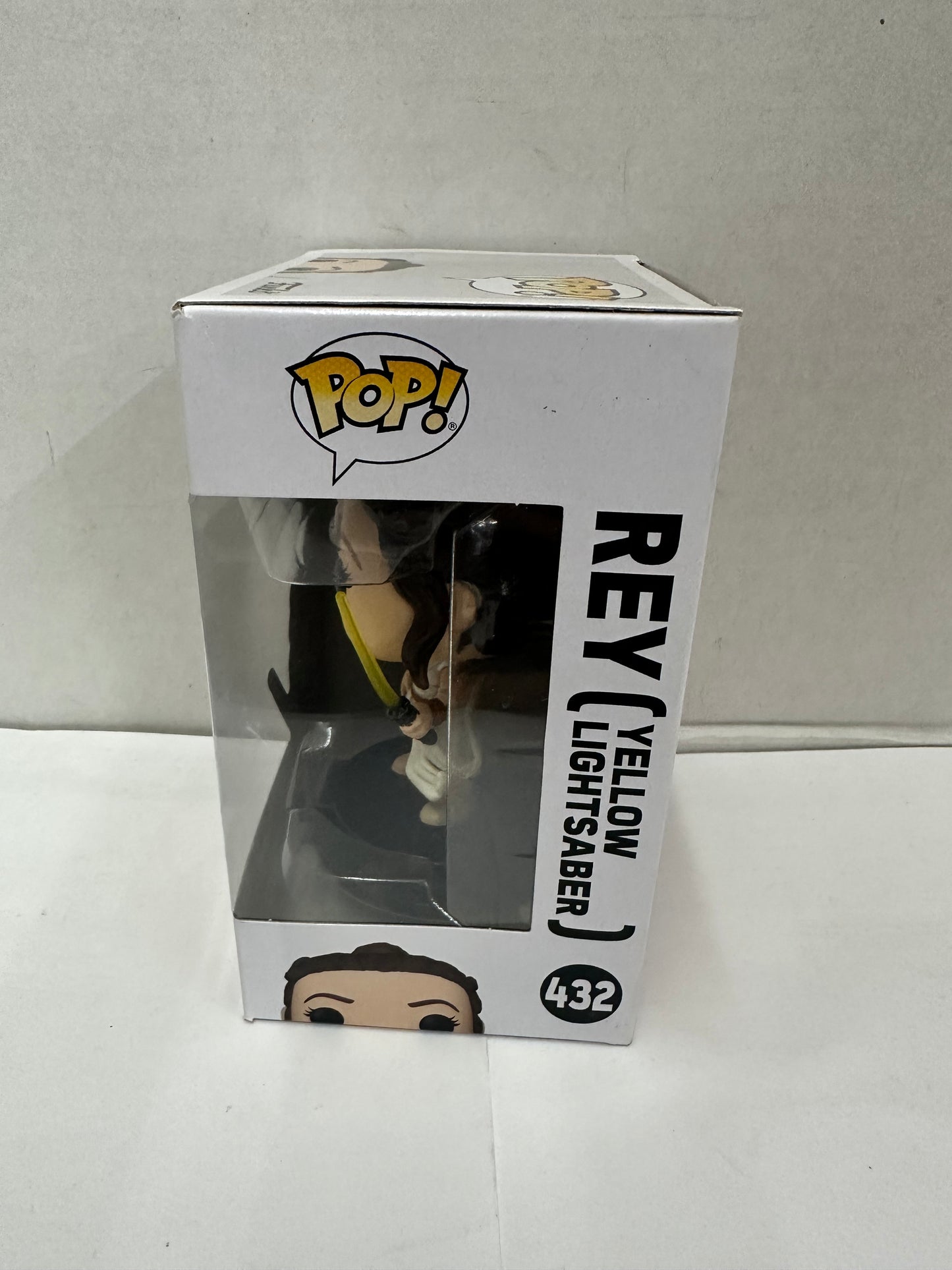 Funko Pop! Star Wars Rey Yellow Lightsaber 432